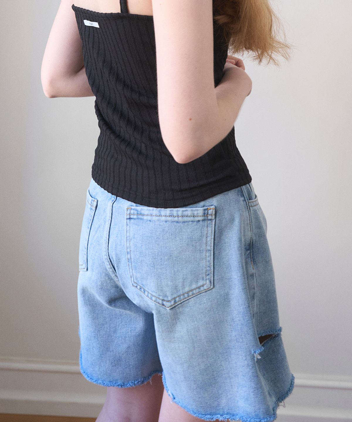 헤인트(HAINT) VINTAGE DAMAGE CUTTING LOOSE FIT DENIM SHORT PANTS_BLUE