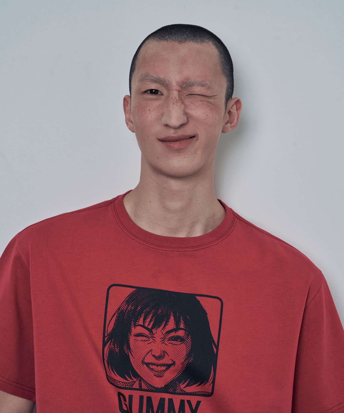 루저스클럽(LOSERS CLUB) GUMMY SMILE CLUB 반팔티셔츠 레드