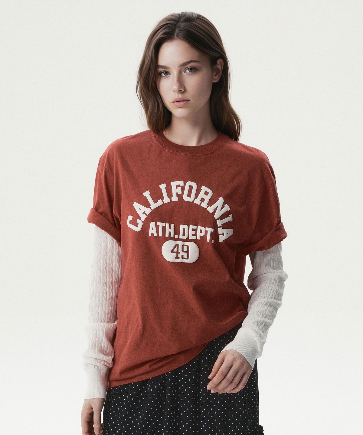 후아유(WHO.A.U) California Logo T-shirt / WHRPG2403U