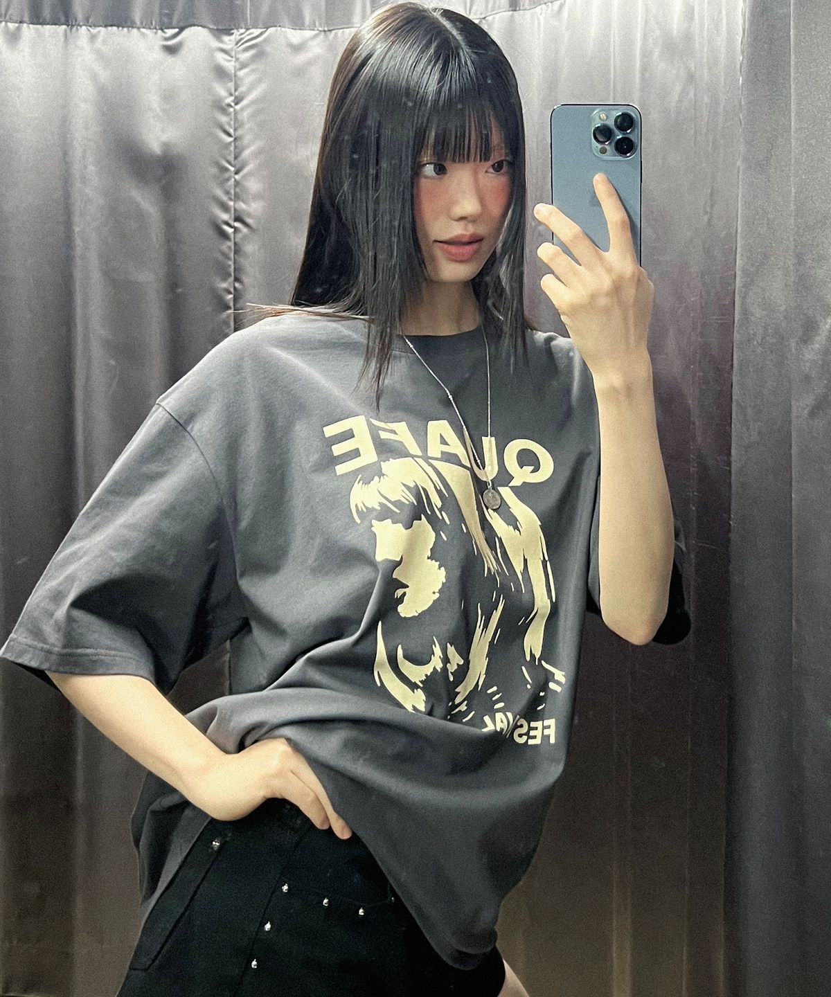꾸아페(QUAFE) SIDE FACE OVERFIT GRAPHIC T-SHIRT_2color
