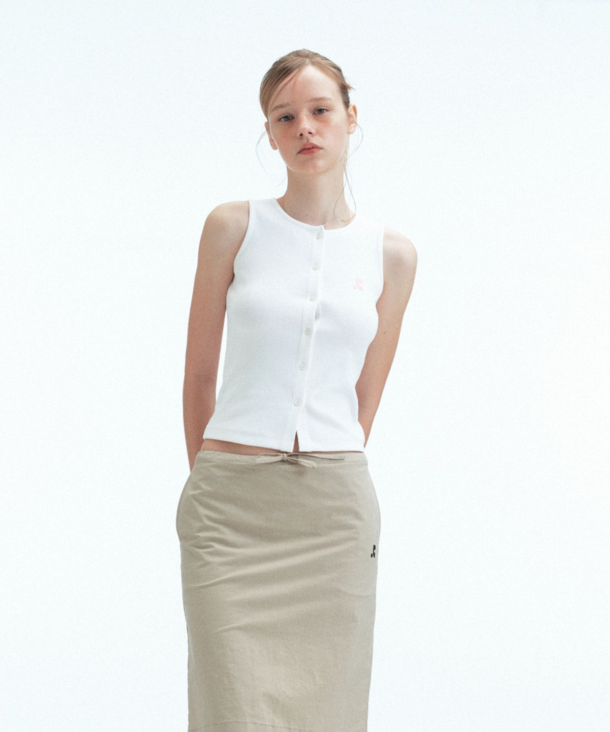 레스트앤레크레이션(REST&RECREATION) SLEEVELESS CARDIGAN - WHITE