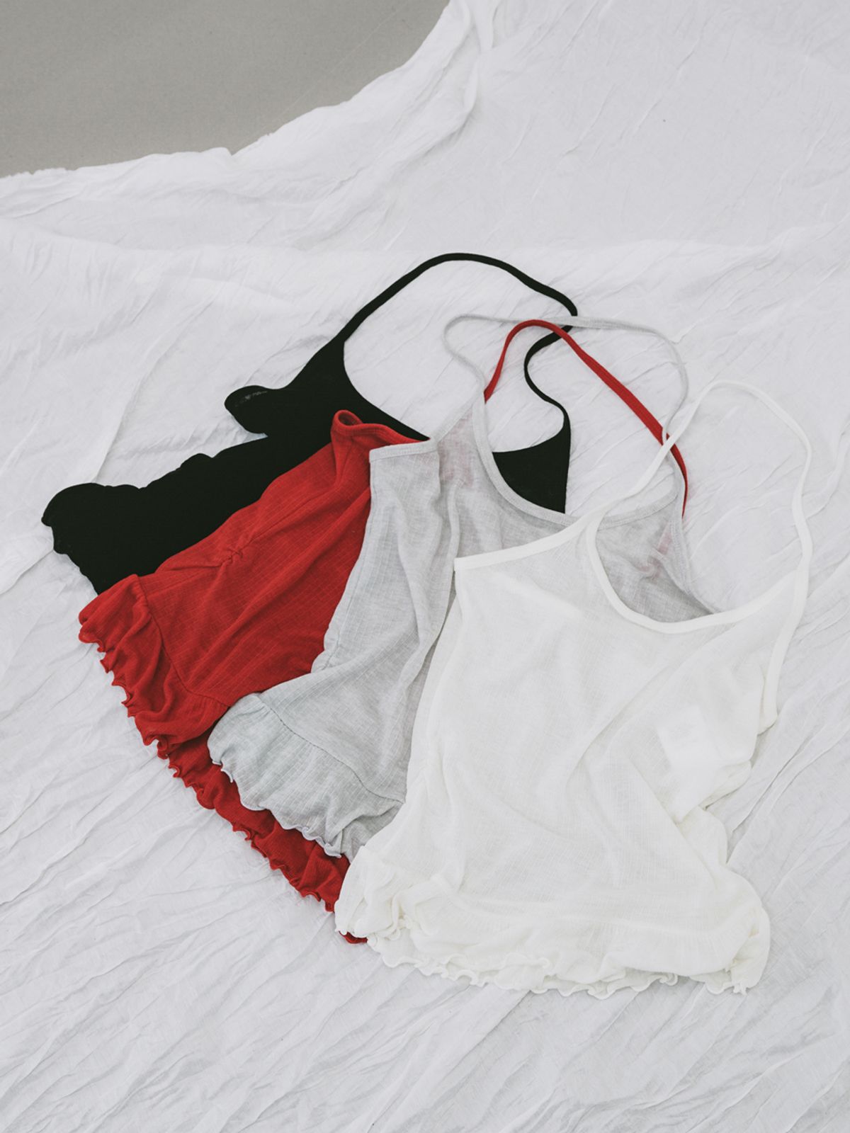플라드주르(PLATDUJOUR) Halter neck sleeveless (Ivory)