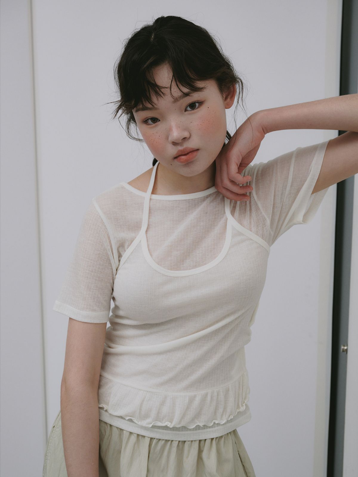 플라드주르(PLATDUJOUR) Halter neck sleeveless (Ivory)