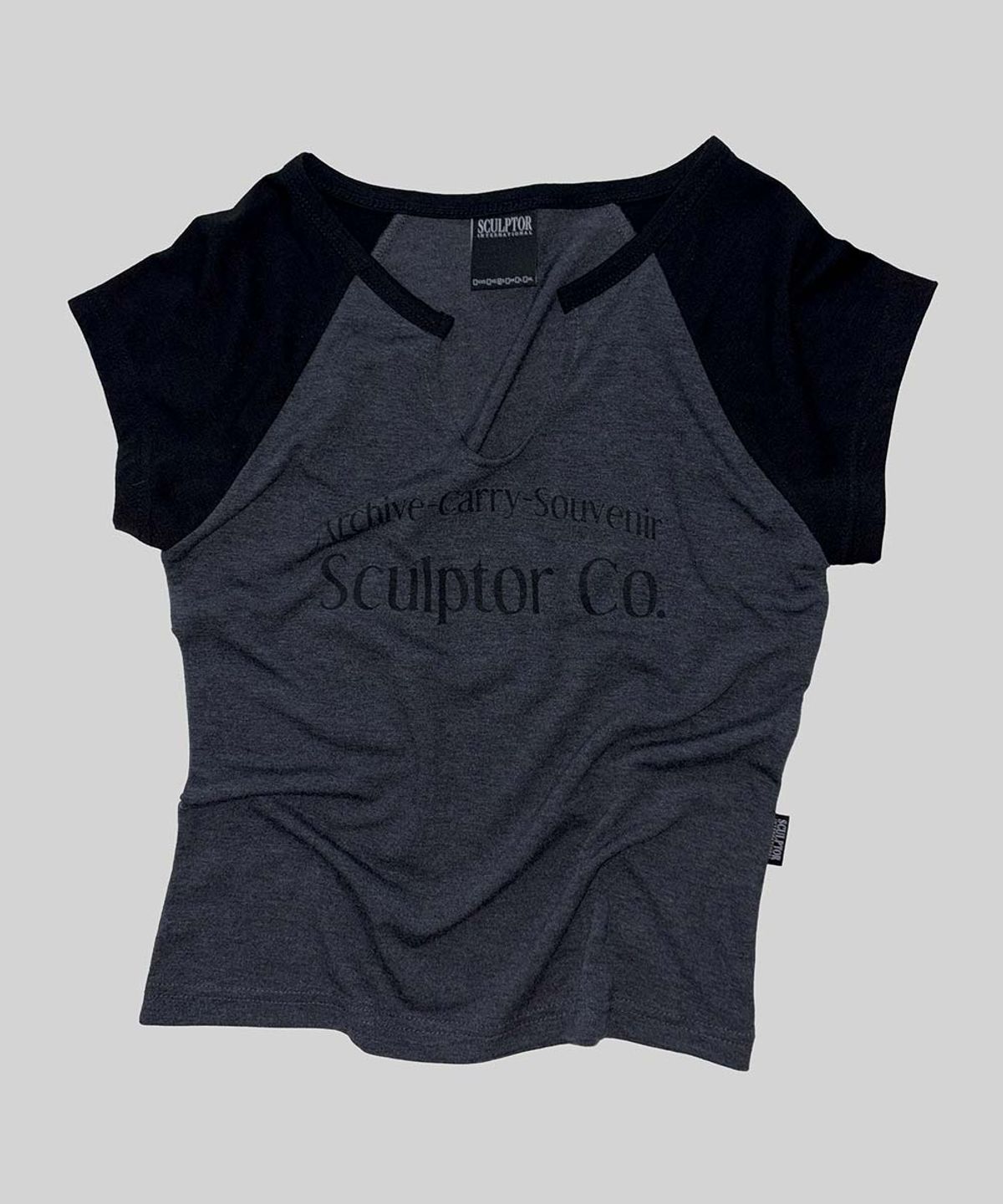 스컬프터(SCULPTOR) Archive Raglan Tee Charcoal