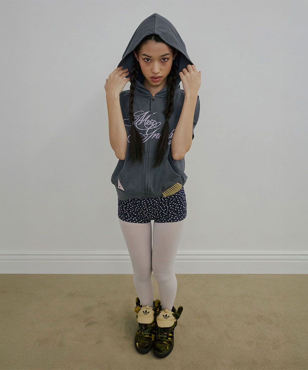 스컬프터(SCULPTOR) Miss Grumpy Zip-Up Hoodie Charcoal - 사이즈