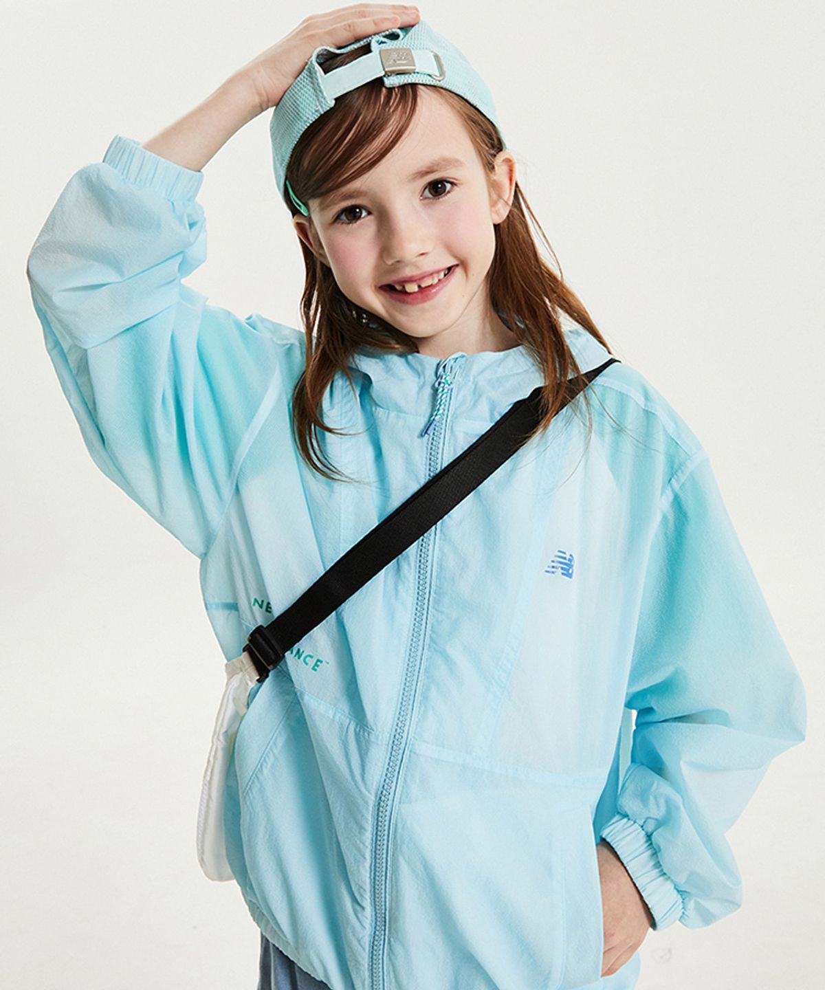 뉴발란스 키즈(NEWBALANCEKIDS) 썸머 팔레트 아동 홑겹 바람막이 NK9AG2501U51