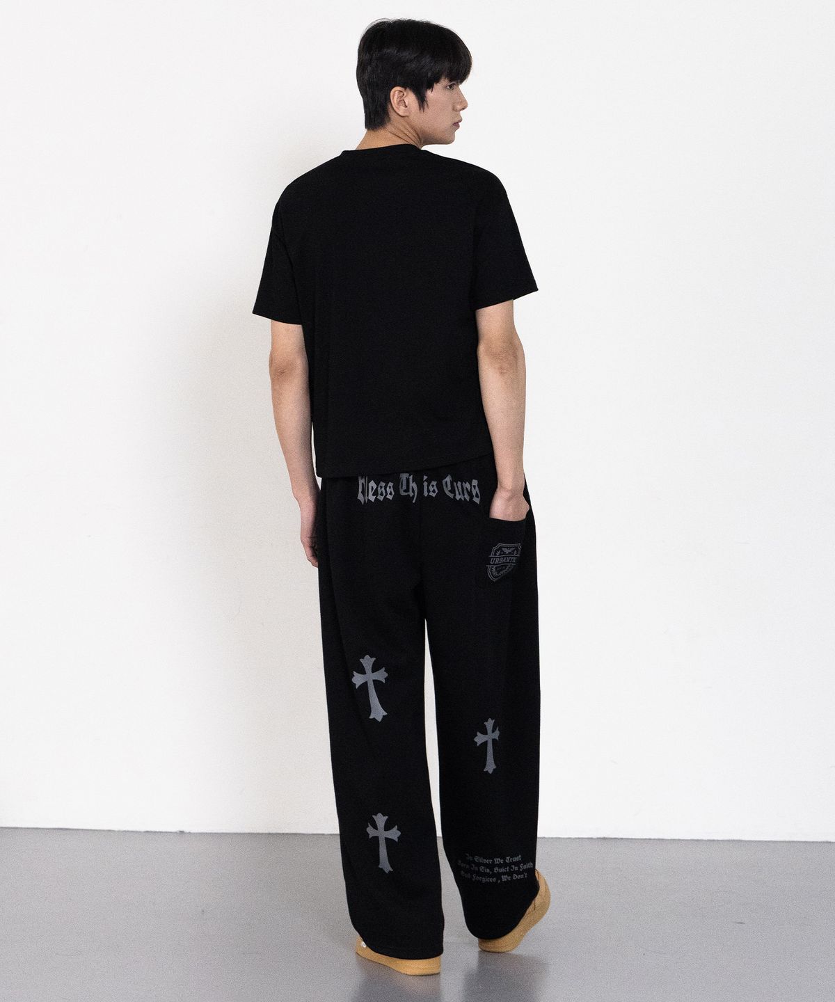 앨빈클로(ALVINCLO) [SET]BLESS 크롭핏 반팔티셔츠 원턱 와이드 트레이닝 바지 셋업
