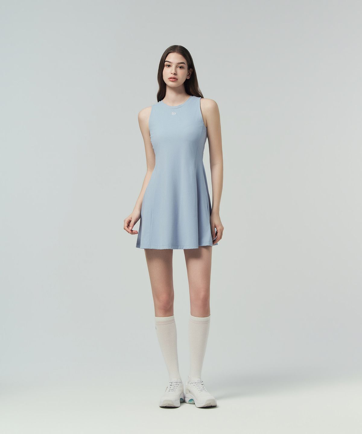 세르지오 타키니(SERGIO TACCHINI) W 에센셜 슬리브리스 드레스 (L.Indigo)