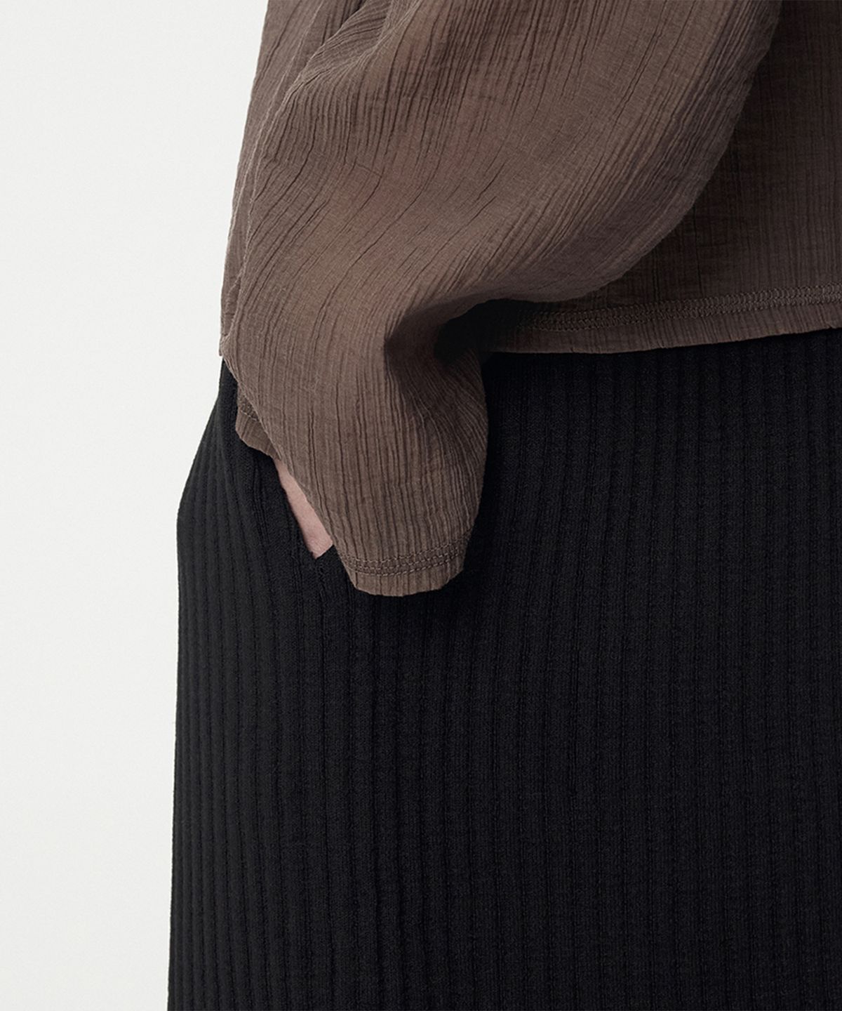 우마뭉(UMARMUNG) Fine Cotton Bermuda Pants_Black