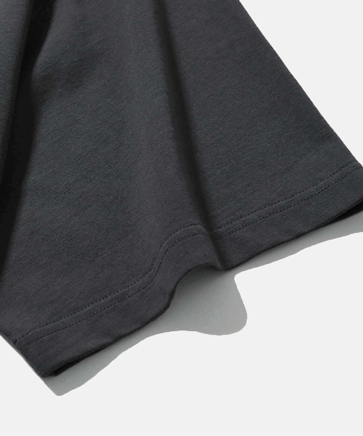 모이프(MOIF) [SS26] ACROSTIC POEM H/S TEE / CHARCOAL