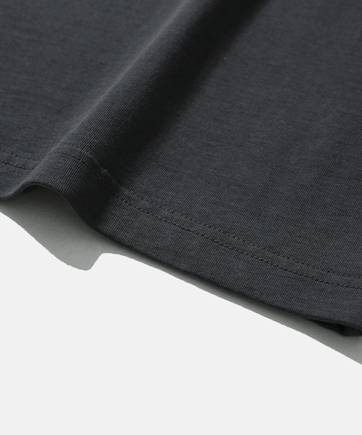 모이프(MOIF) [SS26] ACROSTIC POEM H/S TEE / CHARCOAL