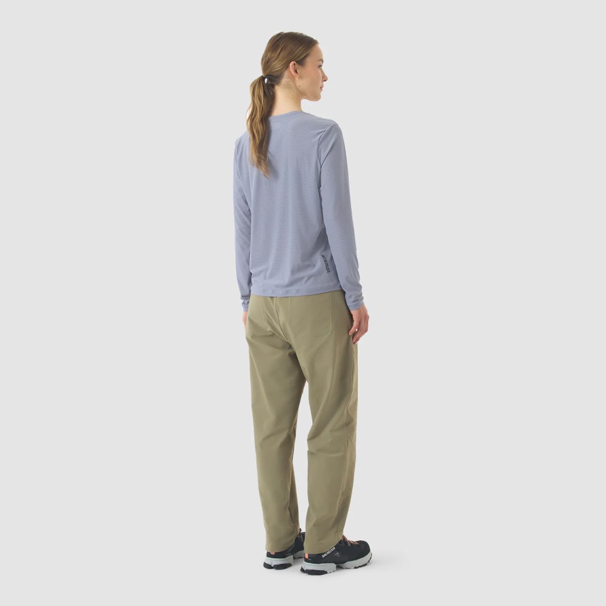 카페 드 사이클리스트(CAFE DU CYCLISTE) 앰버 액티브 긴팔 티셔츠 스톰 여성