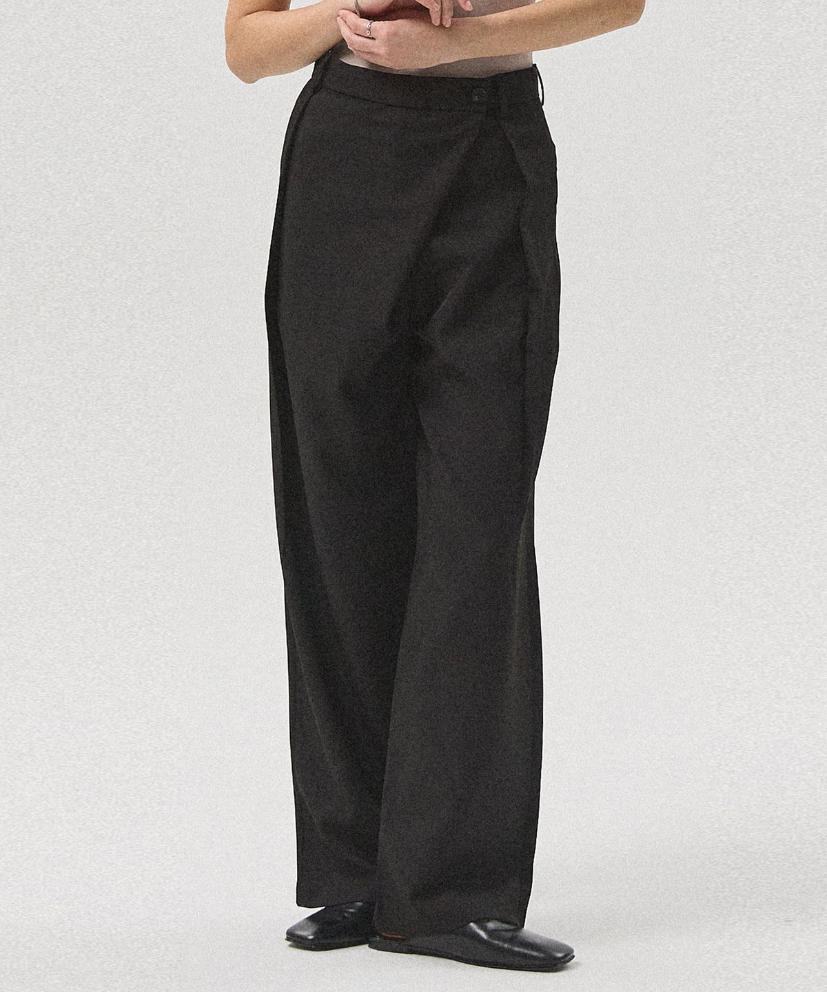 아흐레(AHRE) Arden Wrap Wide Slacks_BLACK [기장선택]