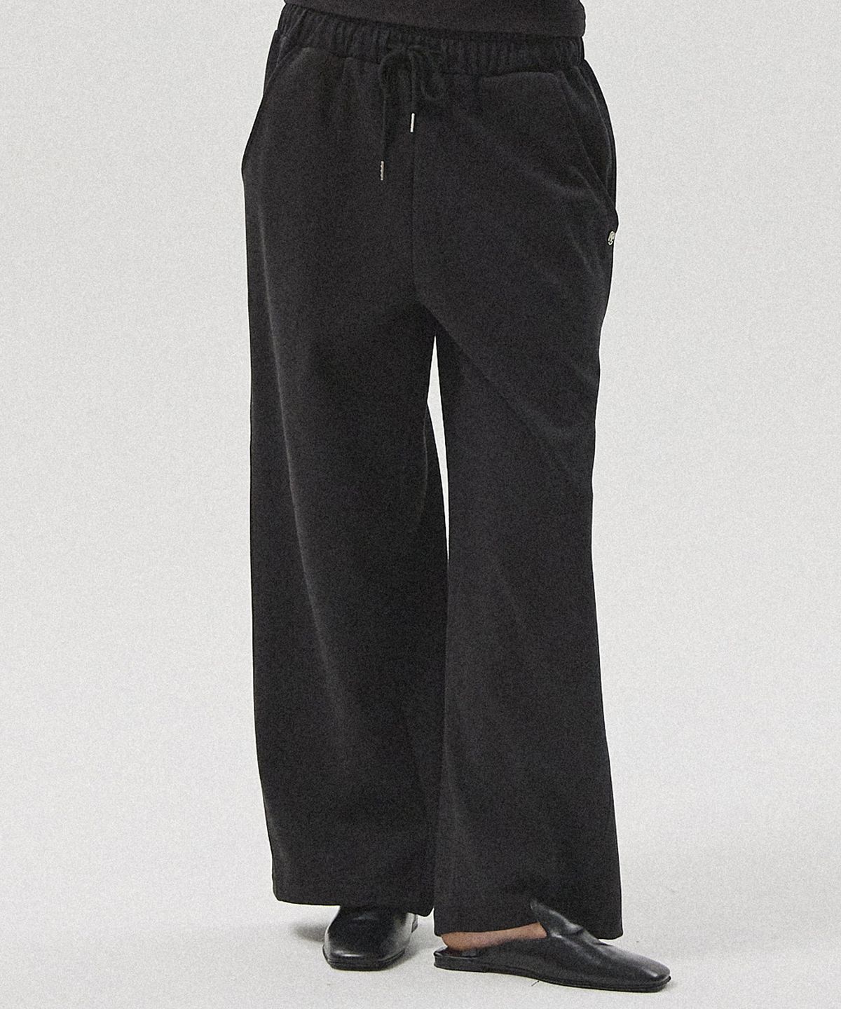 아흐레(AHRE) Aro Oversized Wide Drawstring Sweatpants_BLACK