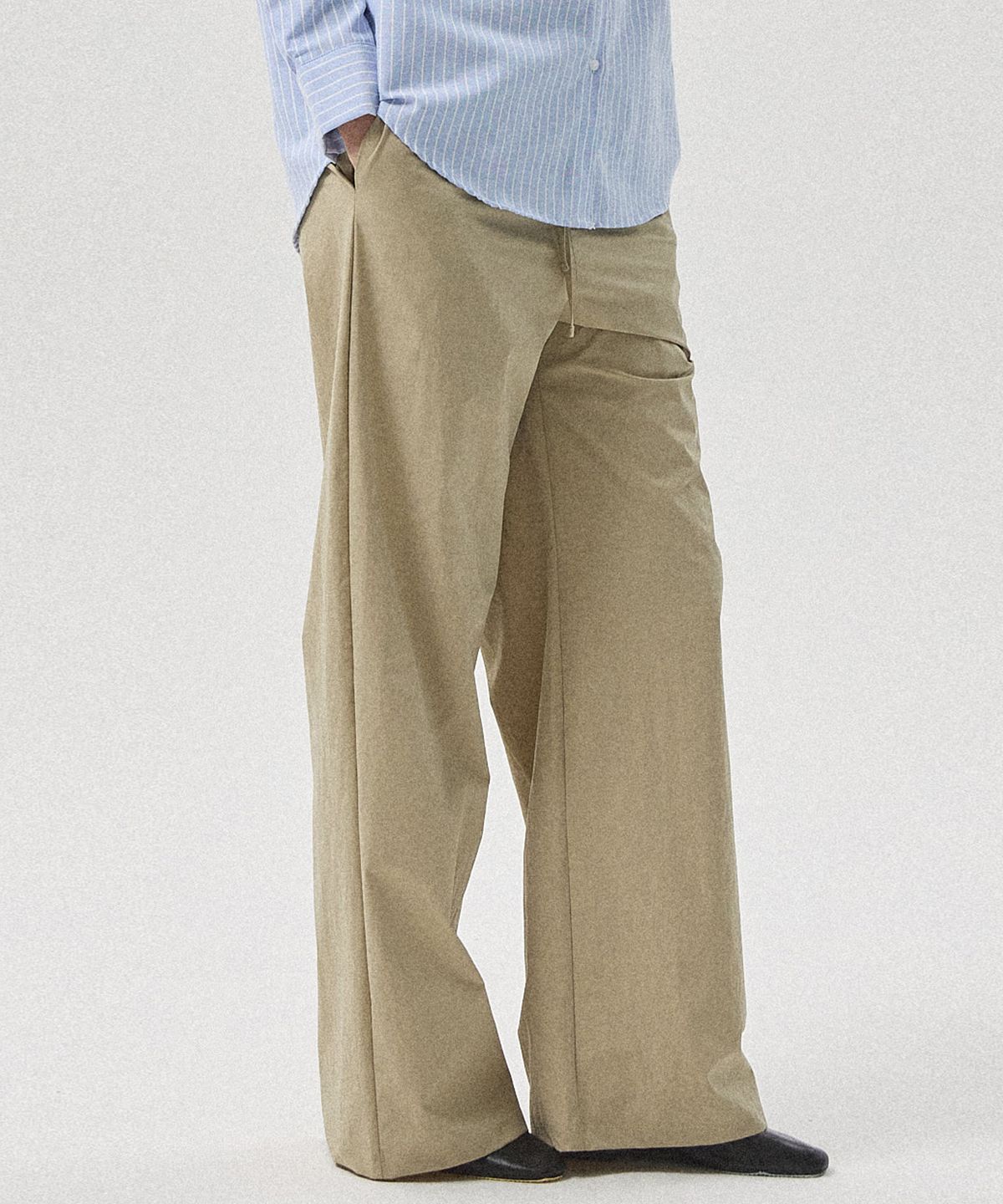 아흐레(AHRE) Ciro Cotton-Touch Banding Wide Straight Pants_BEIGE