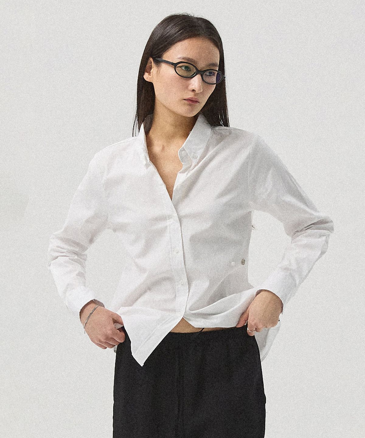 아흐레(AHRE) Mael Two-Way Cotton Span Twist Shirt_WHITE