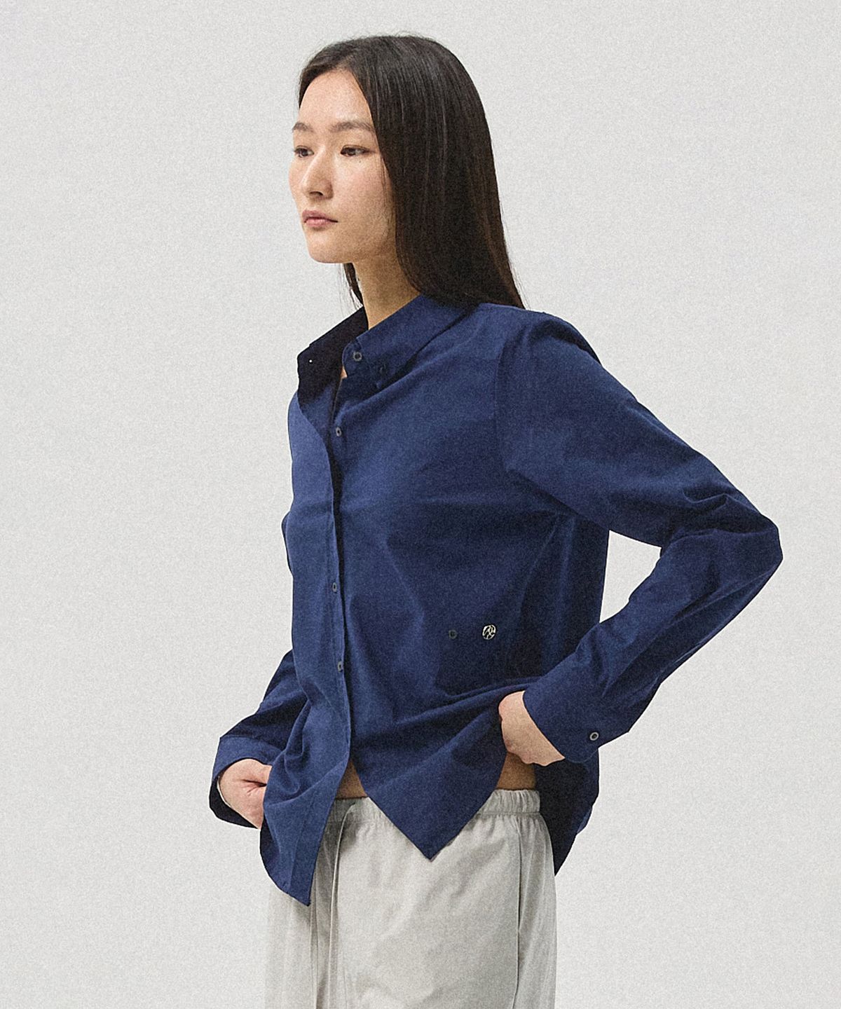 아흐레(AHRE) Mael Two-Way Cotton Span Twist Shirt_NAVY