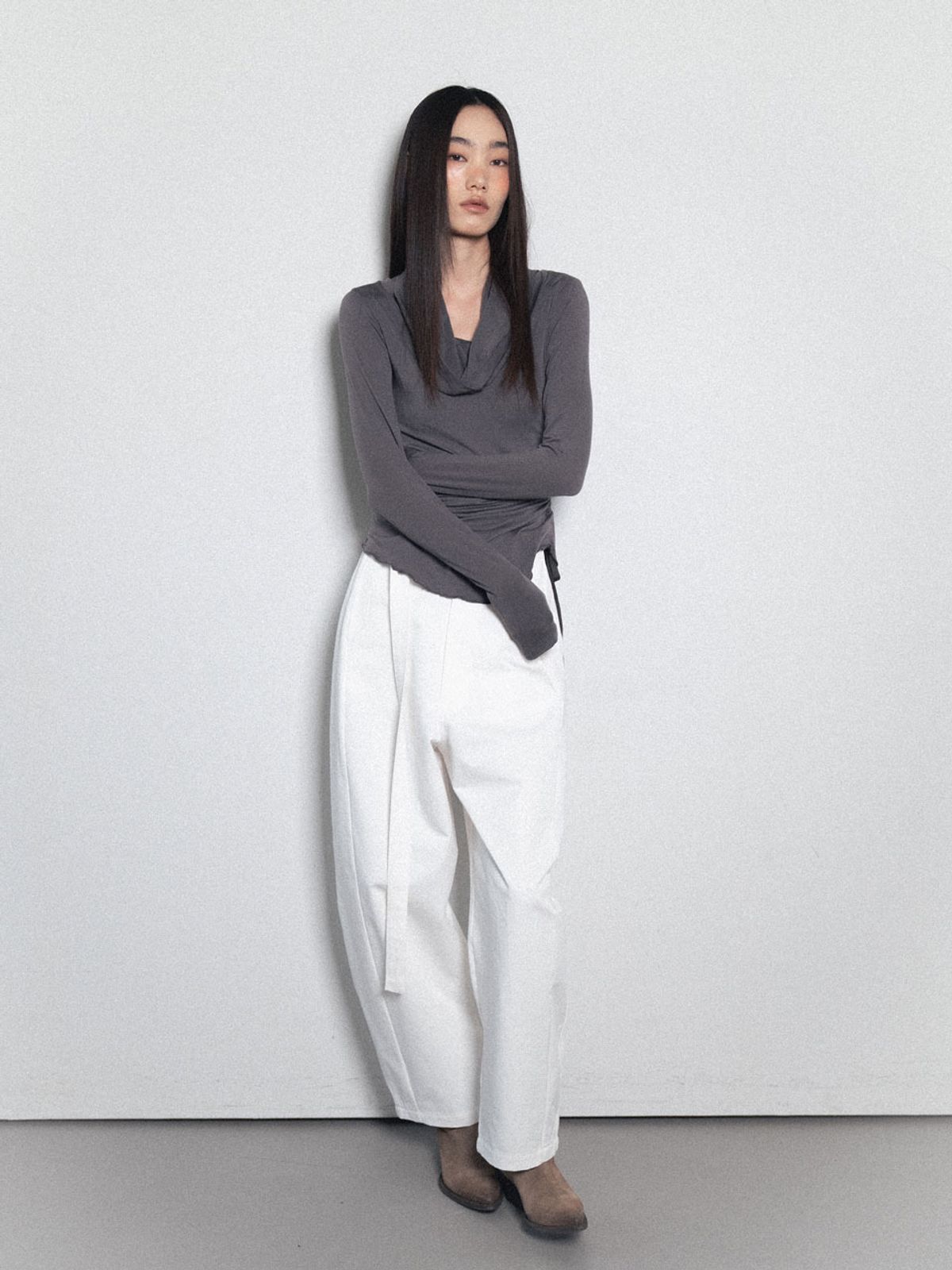 비수스(VISUS) Cotton Belted Pants_White