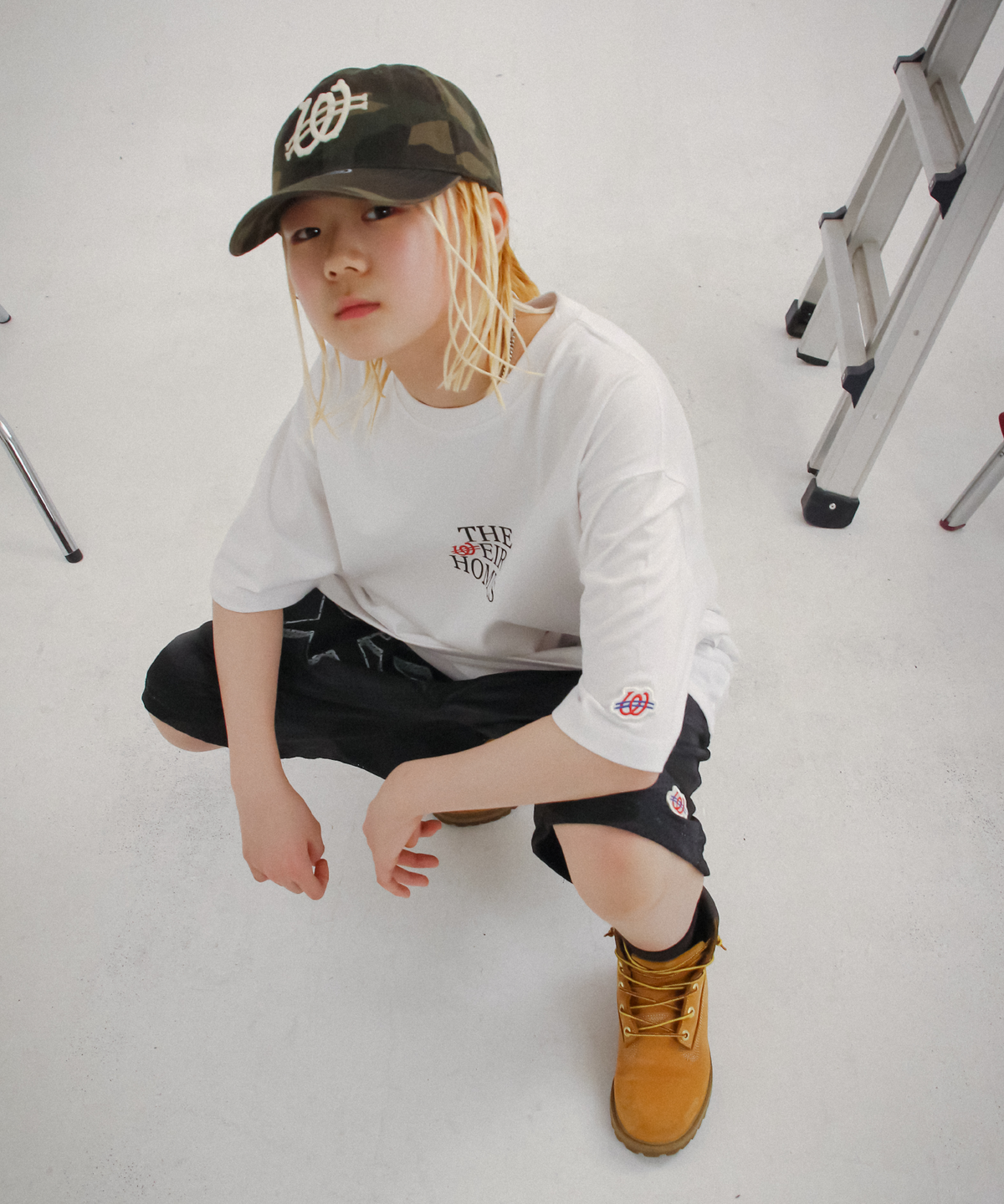 위얼드월드(WEIRDWORLD) 위얼드호미 티셔츠 화이트