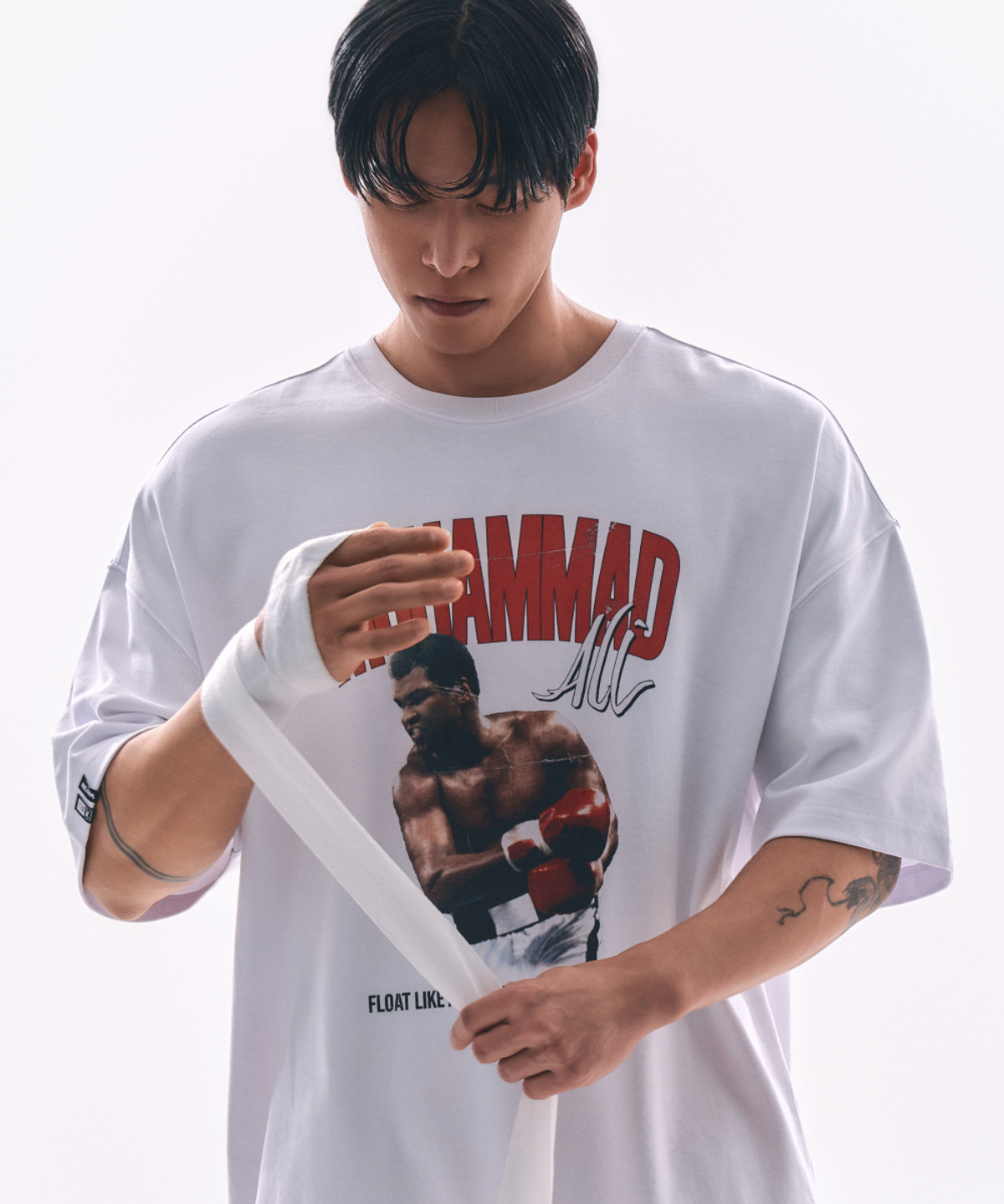 웨이든(WAYDN) [ALI] BUTTERFLY&BEE 오버핏 그래픽 반소매 화이트