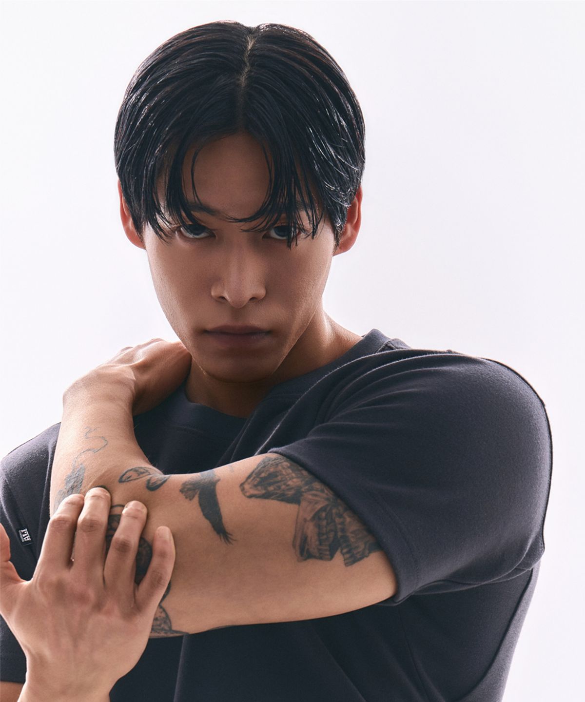웨이든(WAYDN) [ALI] THE GREATEST 머슬핏 숏 슬리브 차콜
