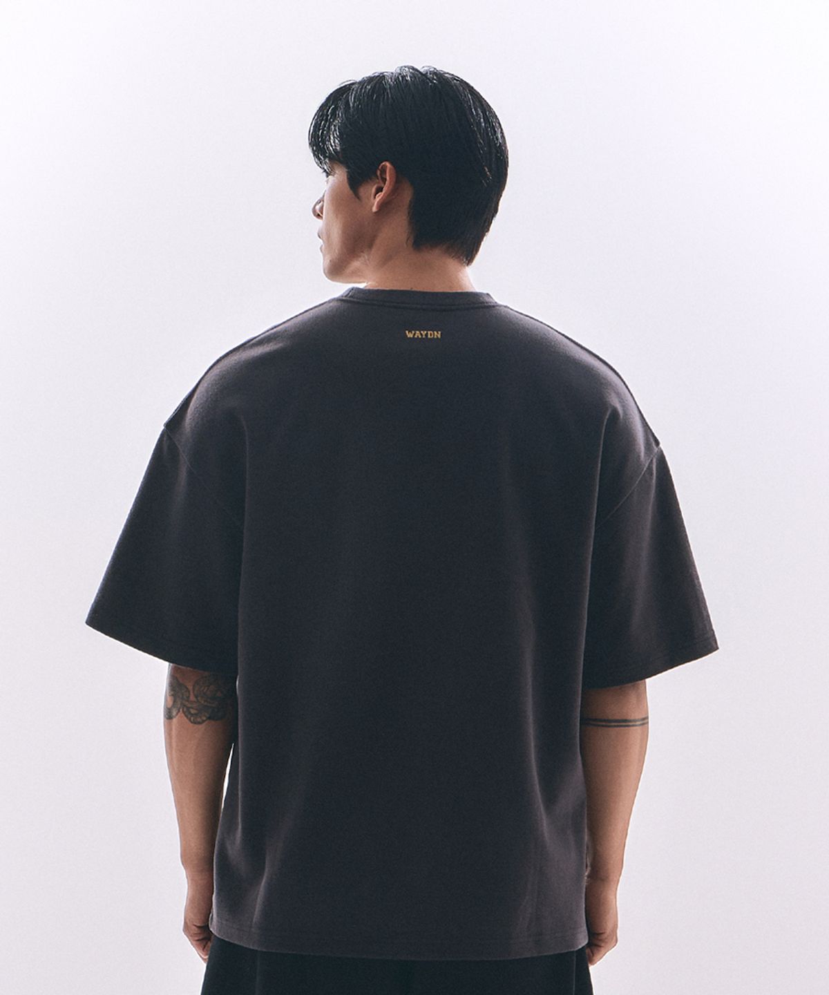 웨이든(WAYDN) [ALI] TKO 글로브 오버핏 그래픽 반소매 차콜