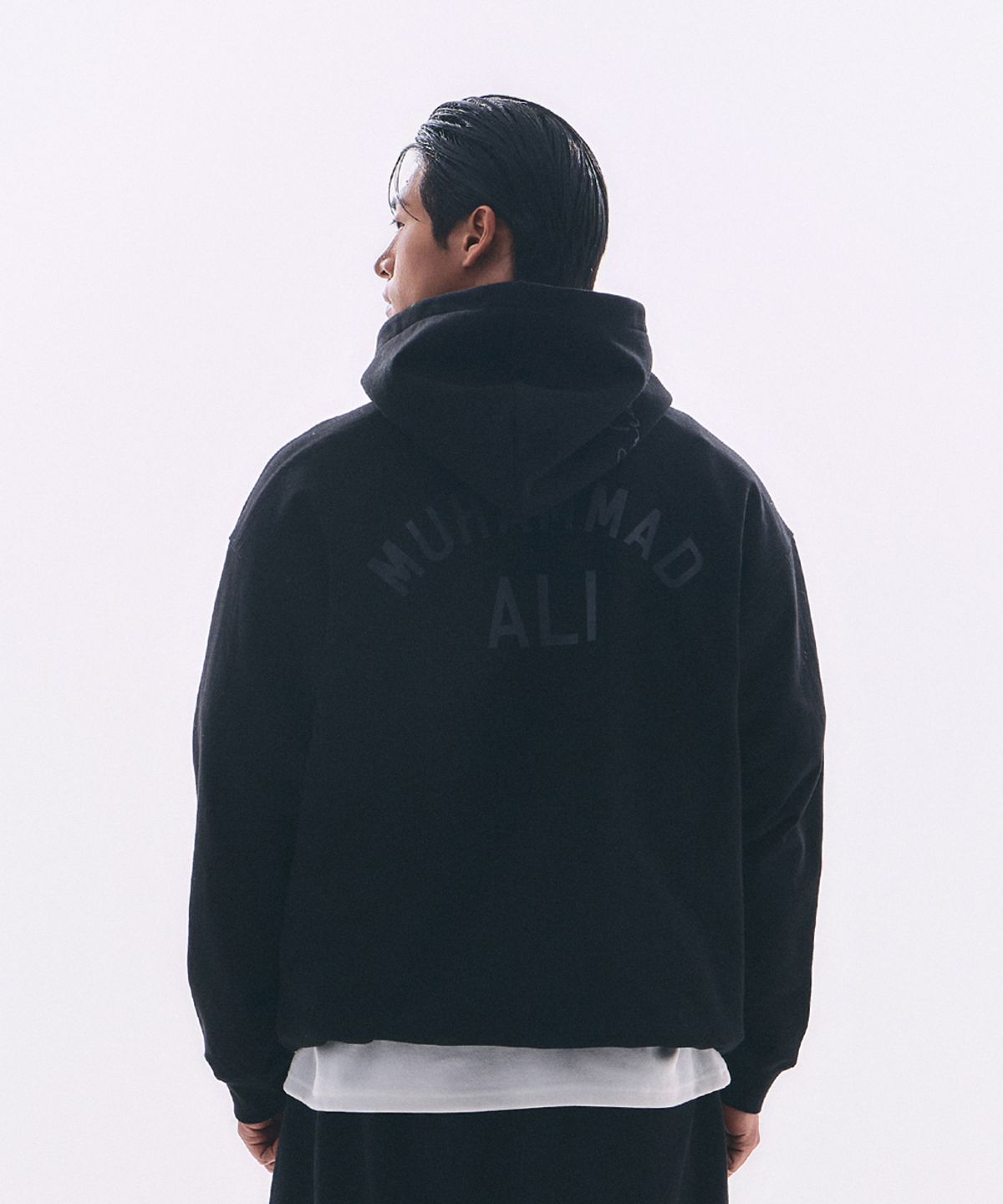 웨이든(WAYDN) [ALI] THE GREATEST 오버핏 후디 블랙