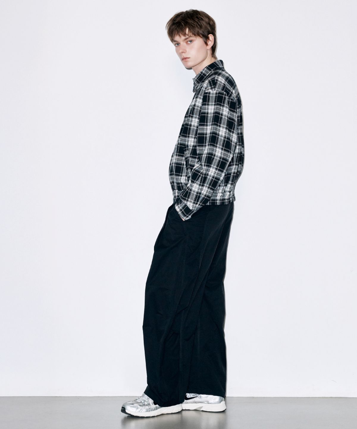 콜드블랭킷(COLD BLANKET) 타탄체크 린넨라이크 카라넥 블루종 자켓