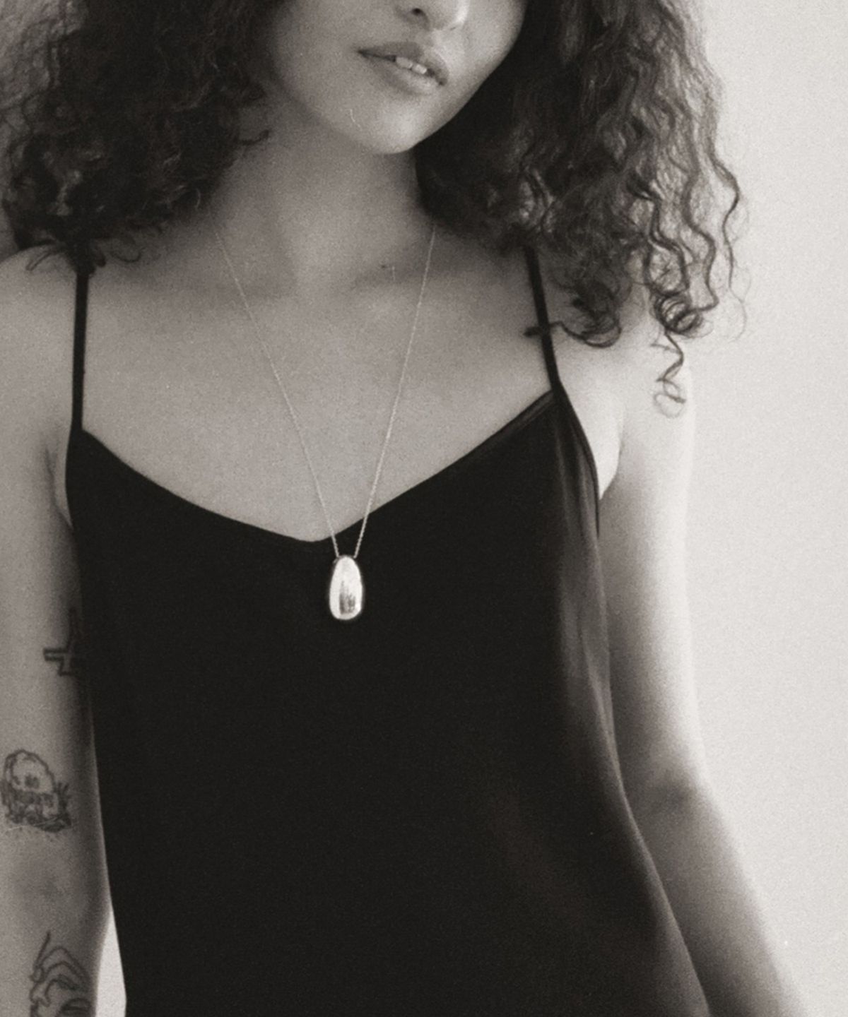 모헤르(MOHR) Lune Necklace (유광) - Large Scale
