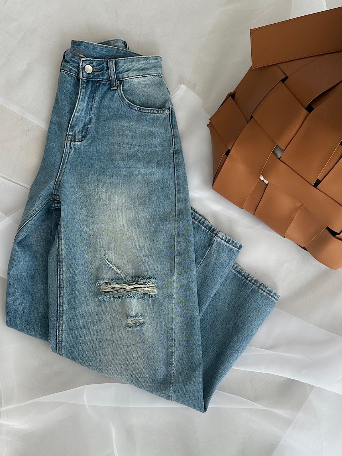 아포엠(APOEM) Fade Damage Wide Denim