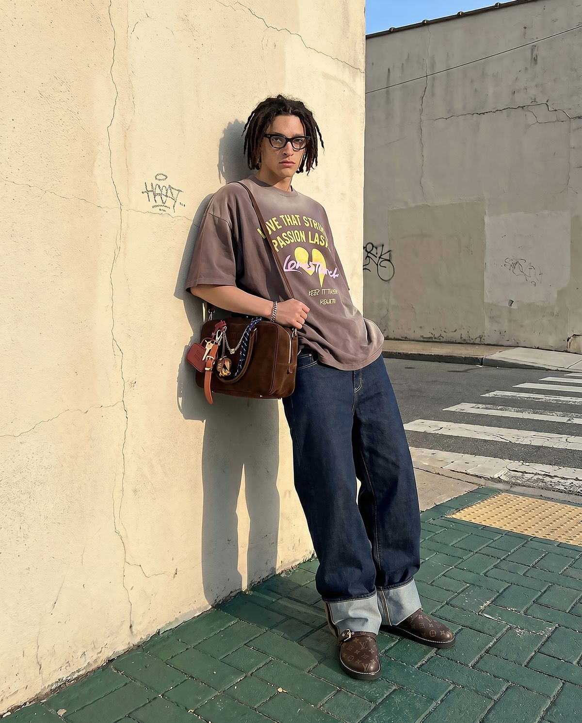 로위드(ROWITH) ROWITH FADE GRAPHIC TEE_BROWN