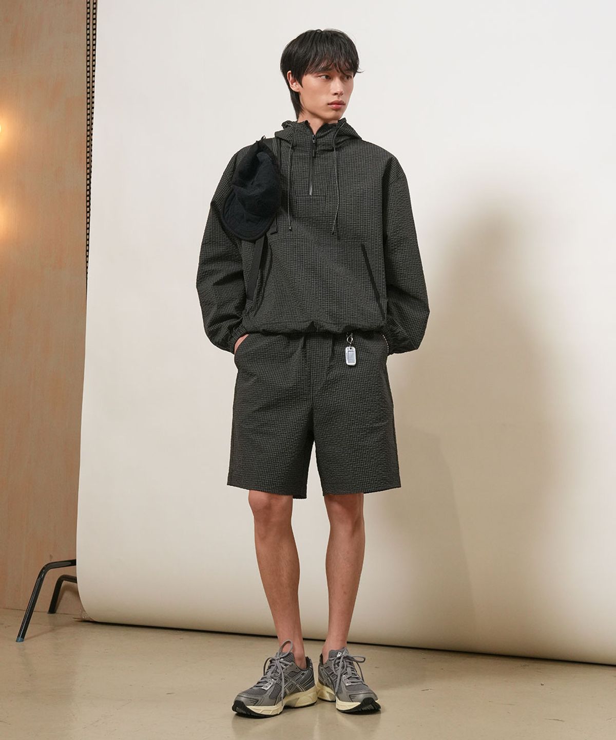 제너럴아이디어(GENERALIDEA) UNISEX 시어서커 체크 후드 아노락 [2COL] / GF1UJK009