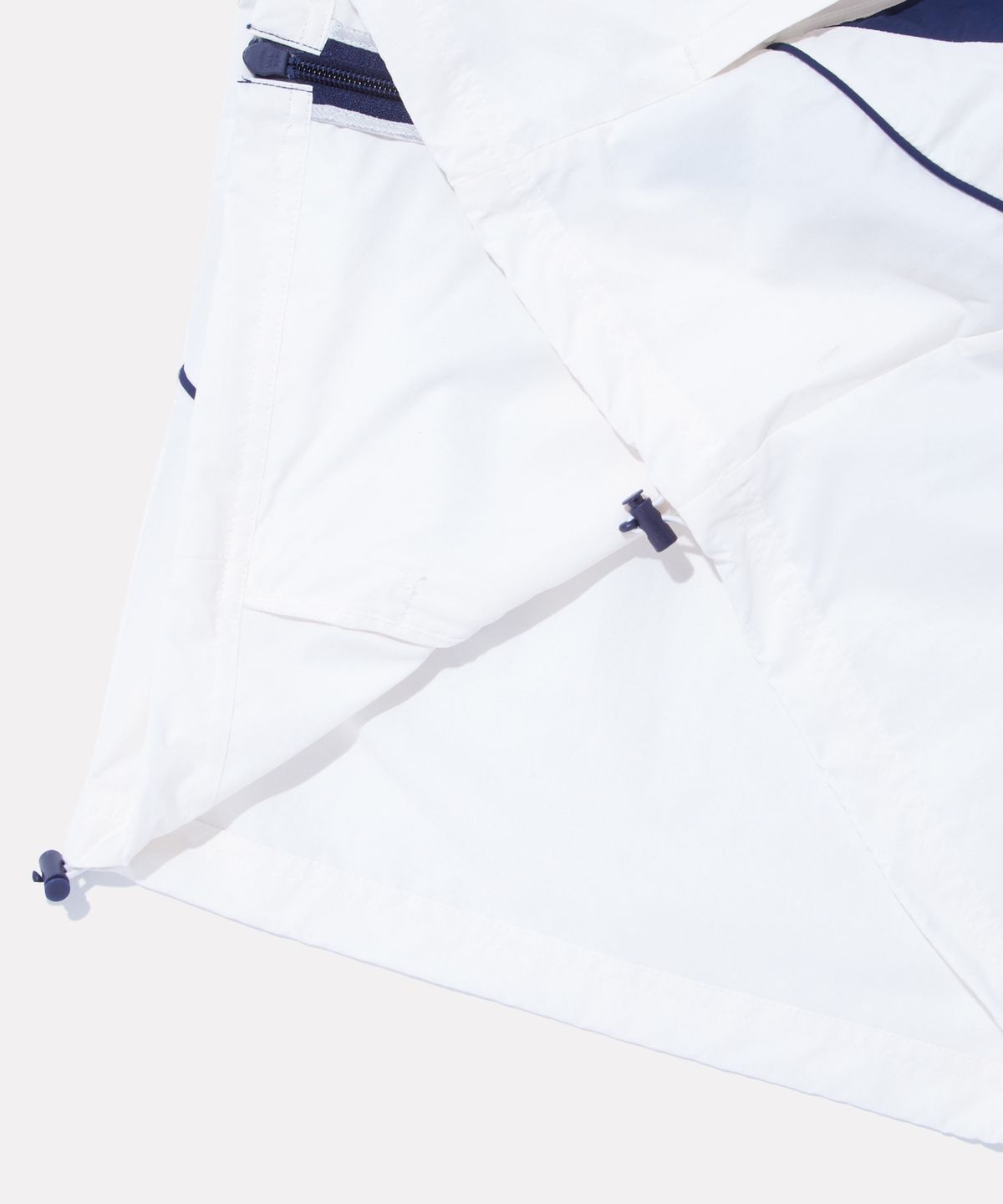 리복(REEBOK) 일립스 윈드브레이커 v26 - 화이트:네이비