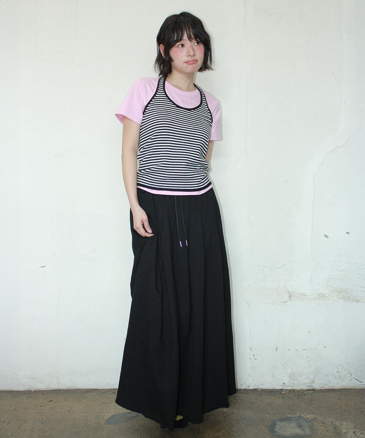 론론(RONRON) STRIPE KNIT HALTER NECK SLEEVELESS BLACK