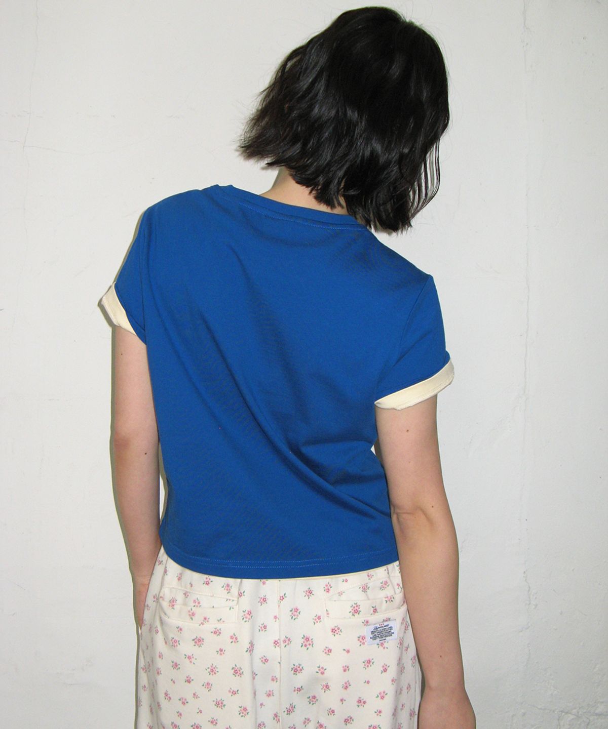 론론(RONRON) MINI LABEL CROP SHORT SLEEVE DEEP BLUE