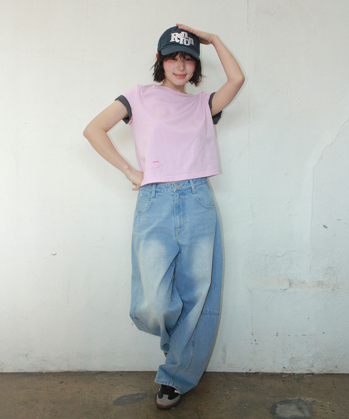 론론(RONRON) MINI LABEL CROP SHORT SLEEVE PINK
