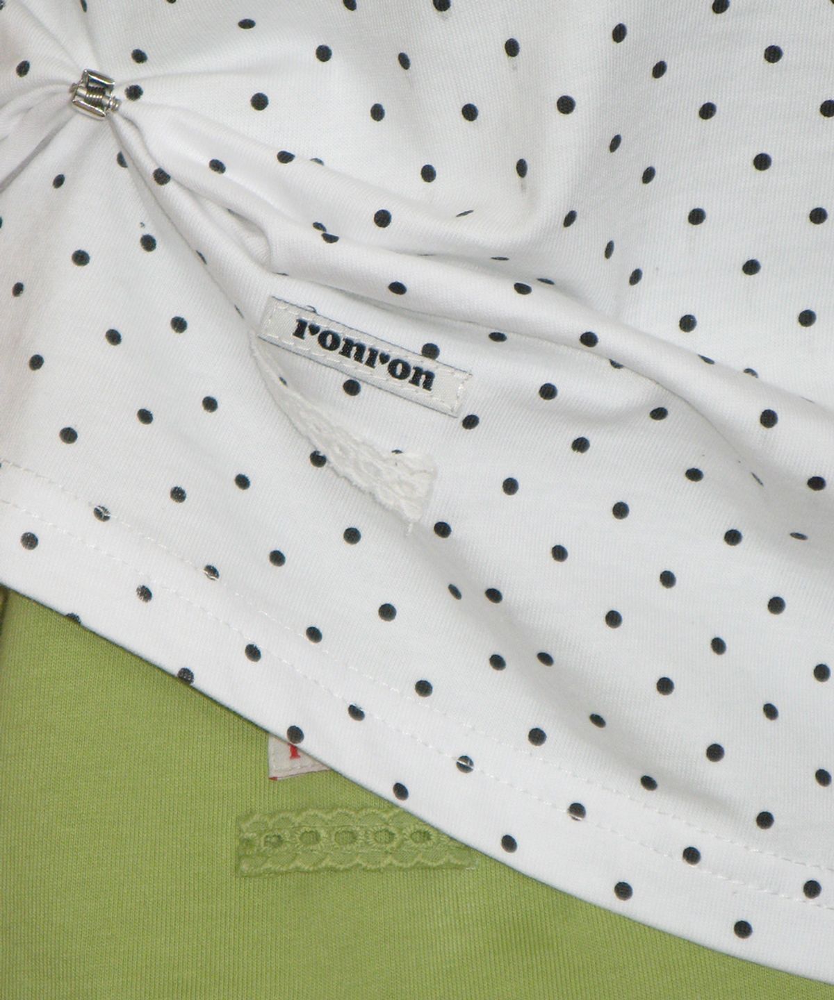론론(RONRON) MINI LABEL CROP SHORT SLEEVE WHITE DOT