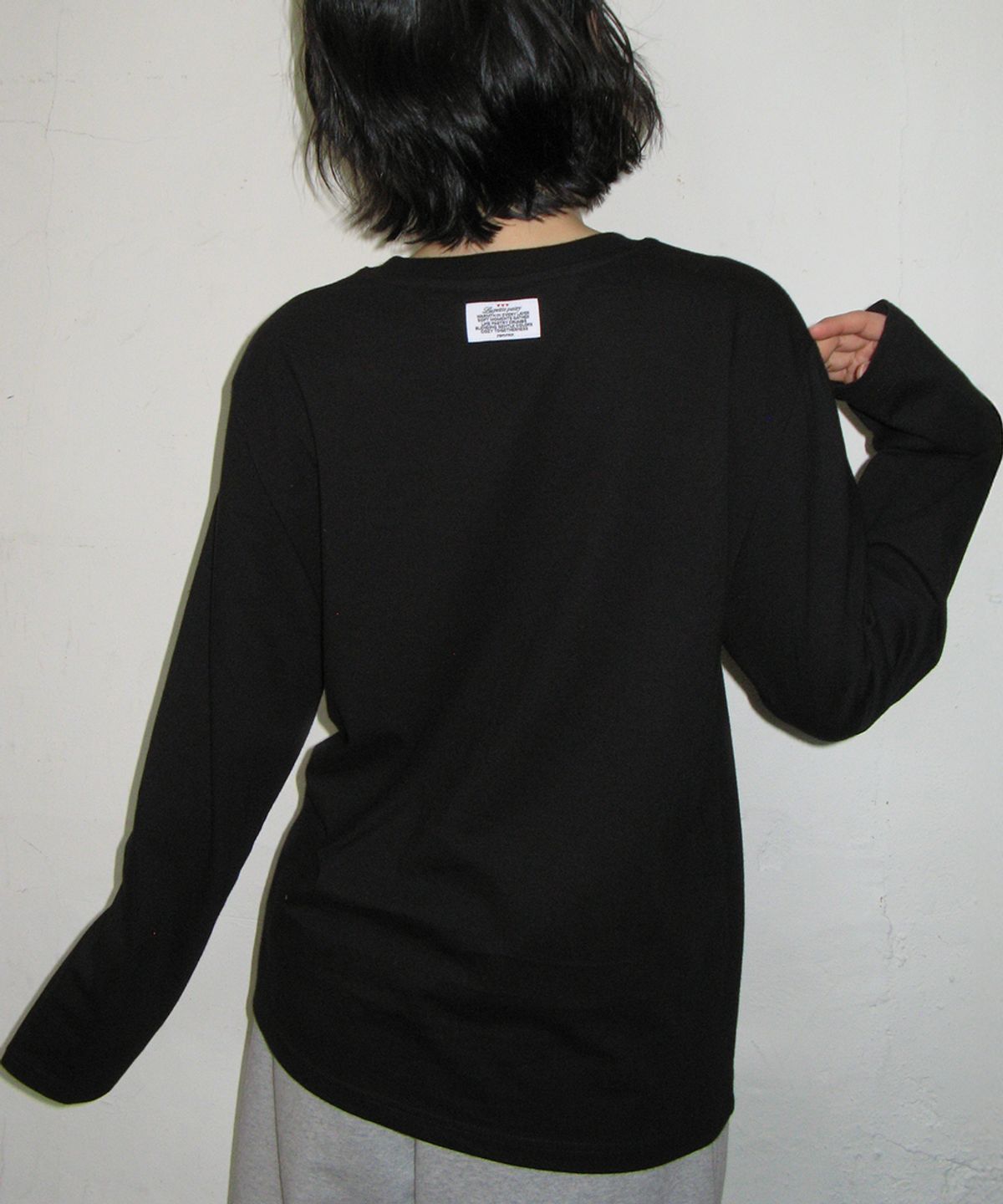 론론(RONRON) SOFTEST DREAM CAT LONG SLEEVE BLACK