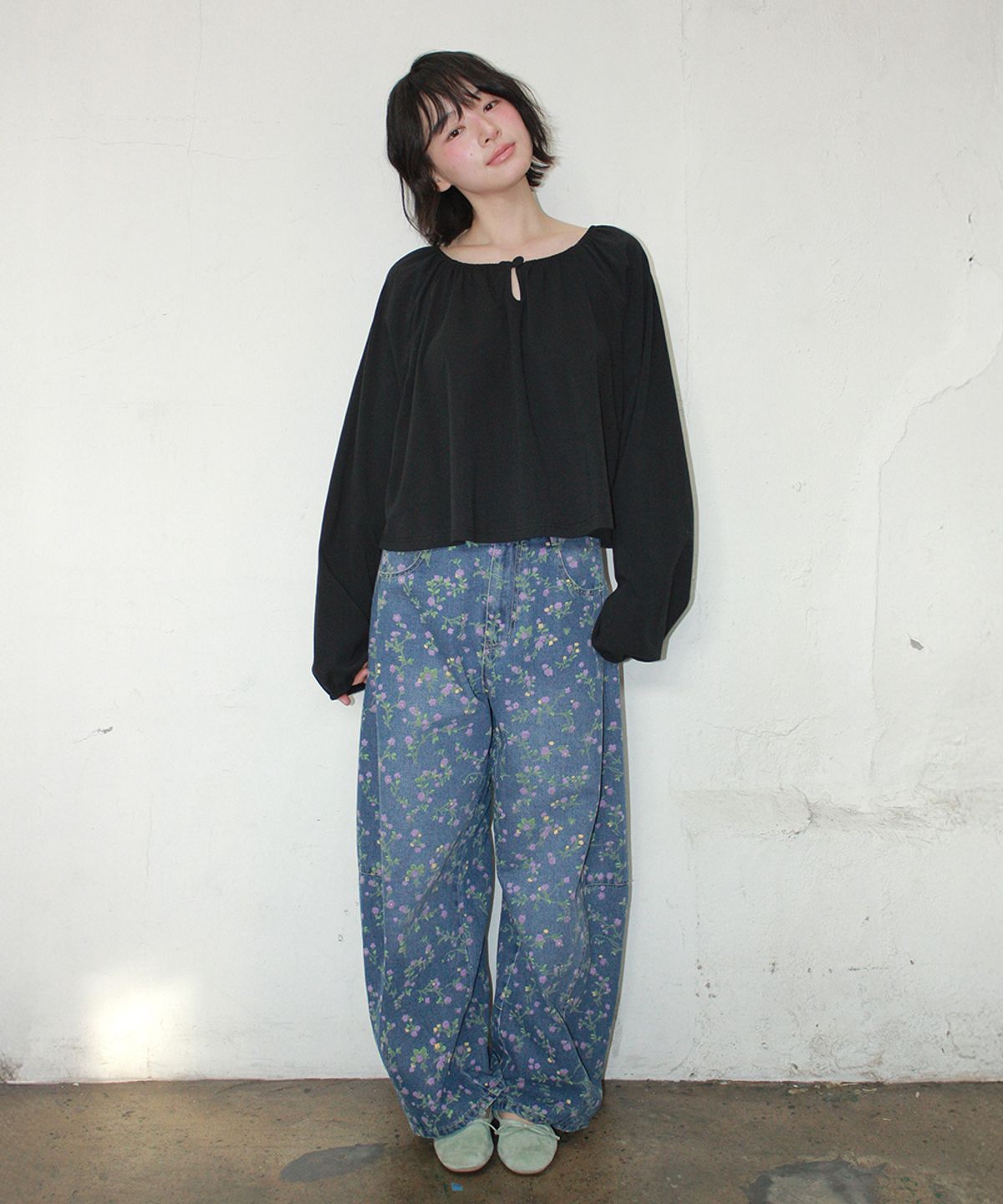 론론(RONRON) VOLUME SHIRRING BUTTON LONG SLEEVE BLACK