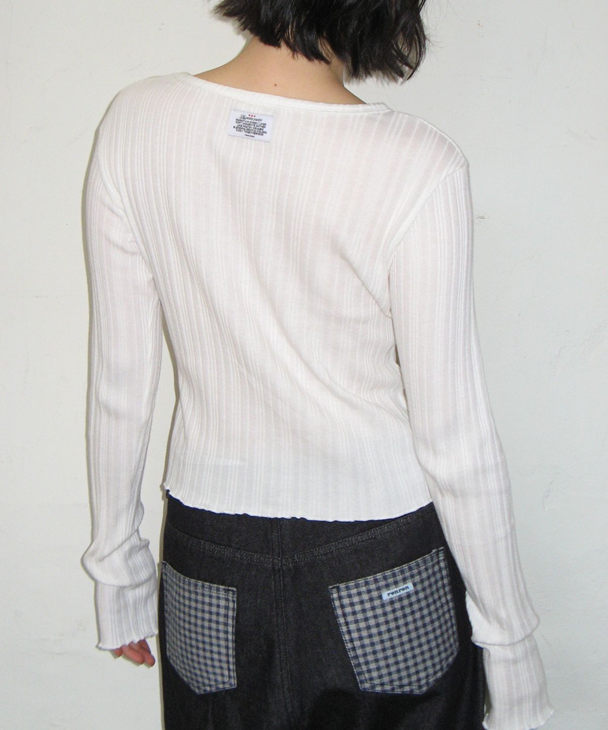 론론(RONRON) PLEATS SLIM FIT LONG SLEEVE WHITE