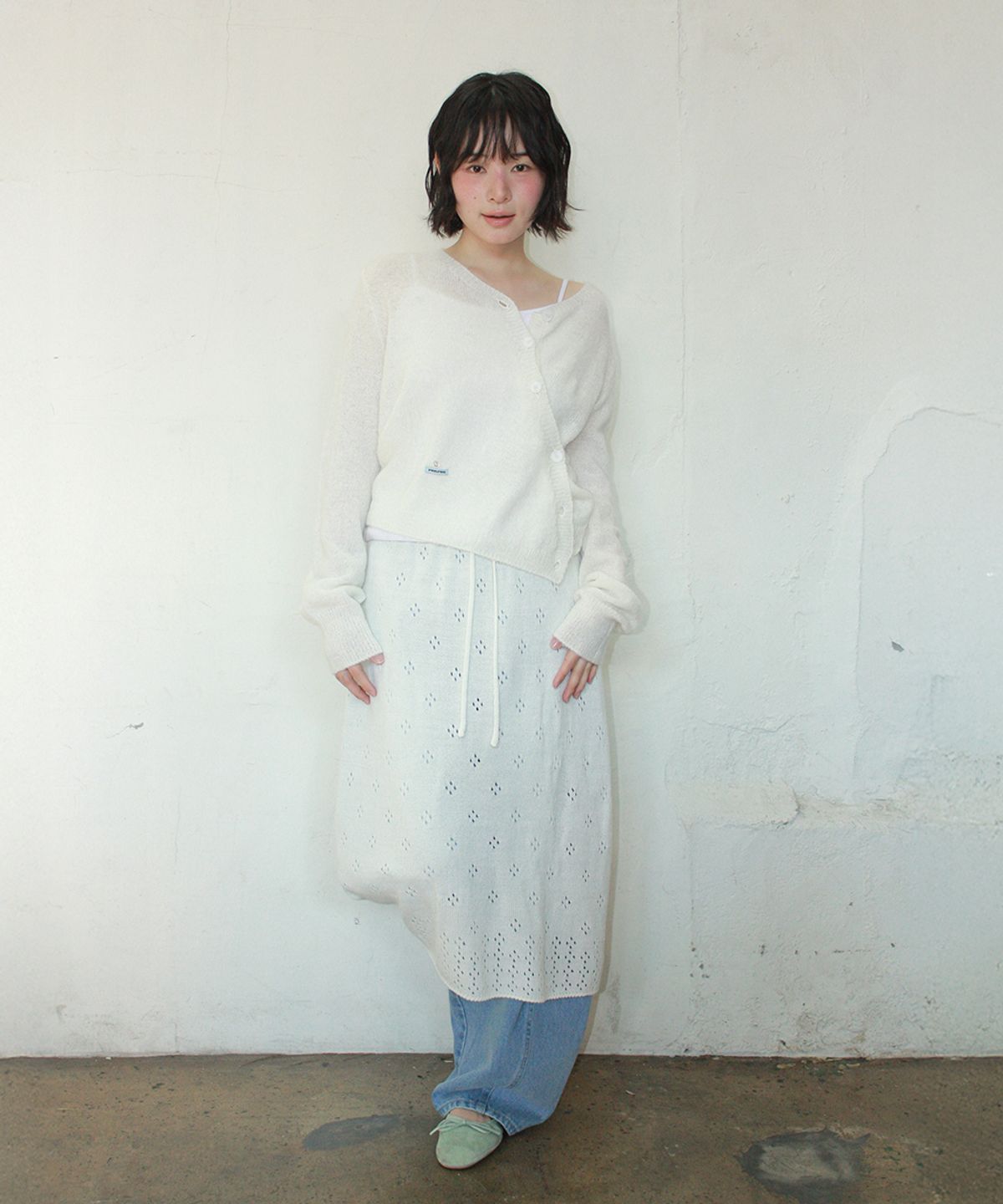 론론(RONRON) MINI LABEL DIAGONAL KNIT CARDIGAN IVORY