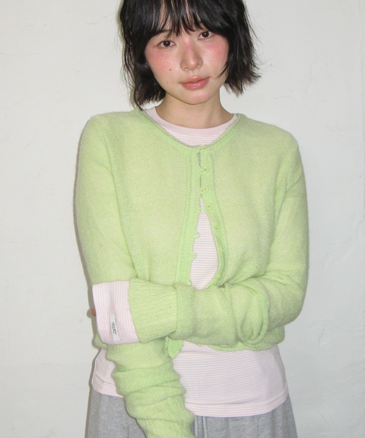 론론(RONRON) ROLLED EDGE CROP KNIT CARDIGAN LIME