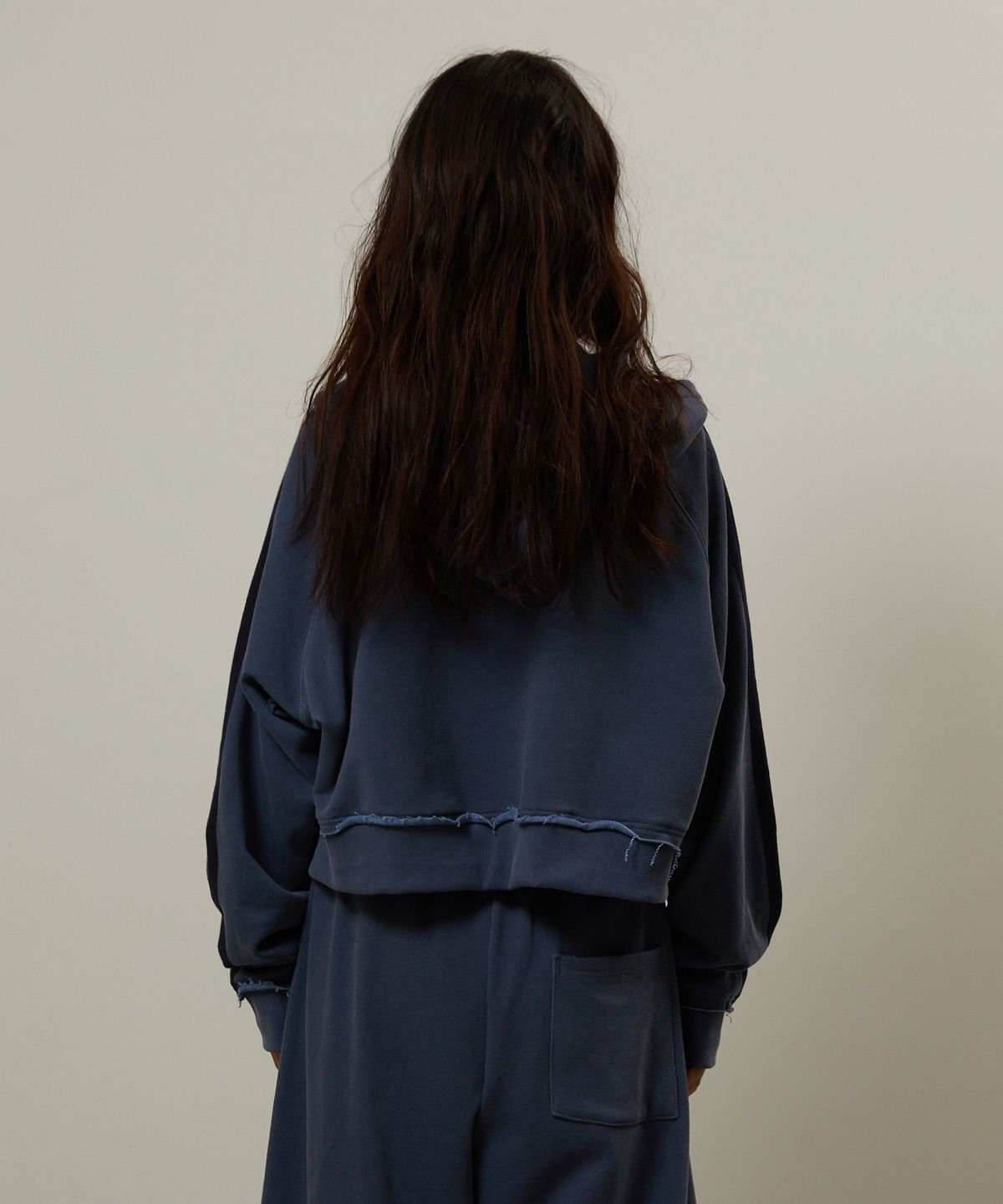 기머(GIMOR) Baggy Distressed Zip-Up Navy