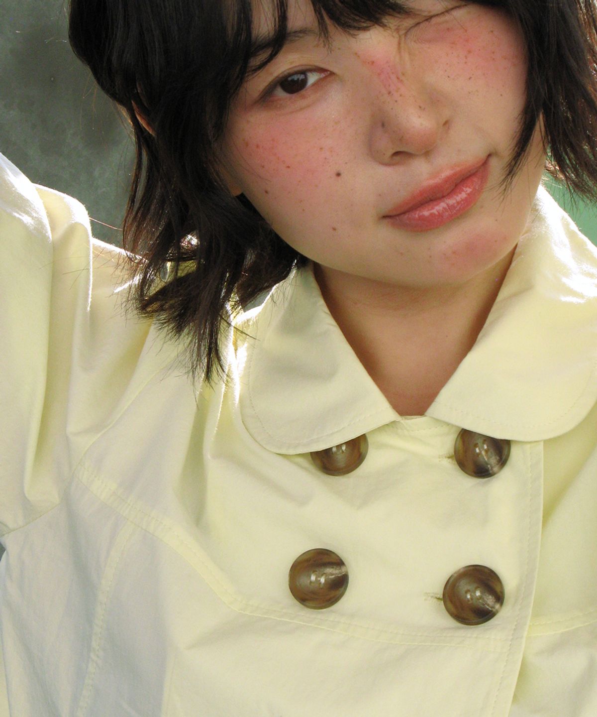 론론(RONRON) DOUBLE BUTTON PUFF SLEEVE JACKET SOFT YELLOW