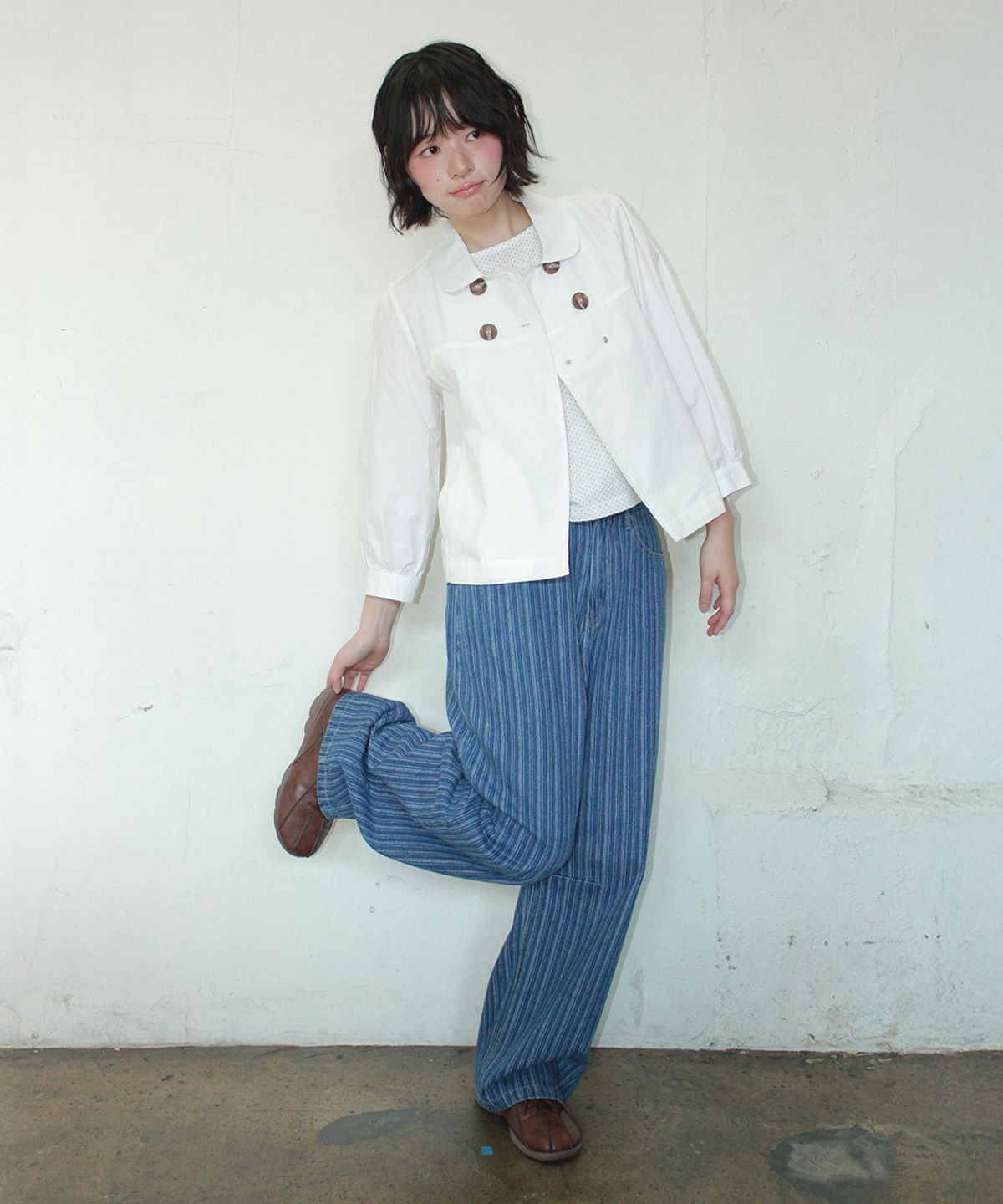 론론(RONRON) DOUBLE BUTTON PUFF SLEEVE JACKET WHITE