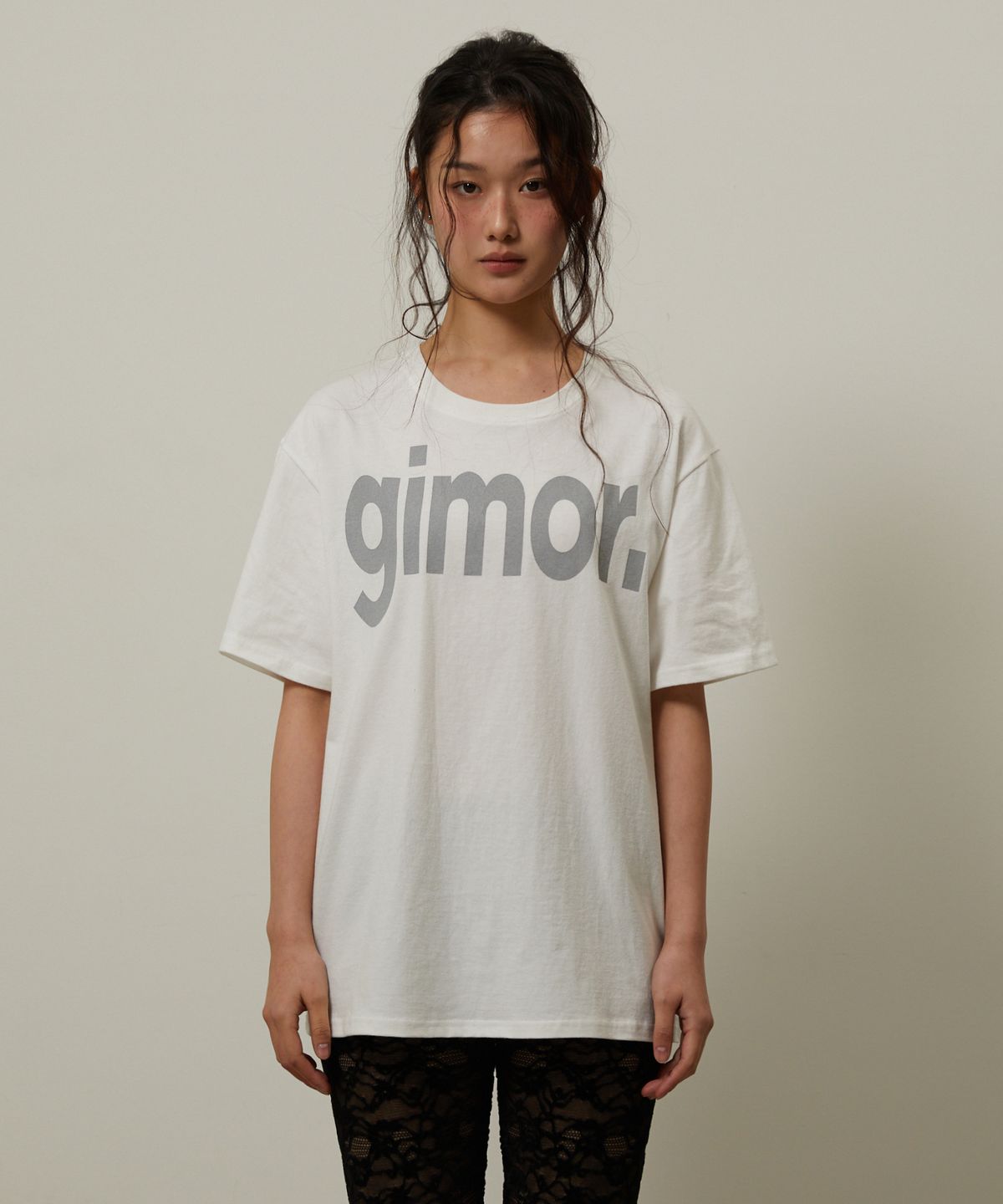 기머(GIMOR) Classic Logo Tee White