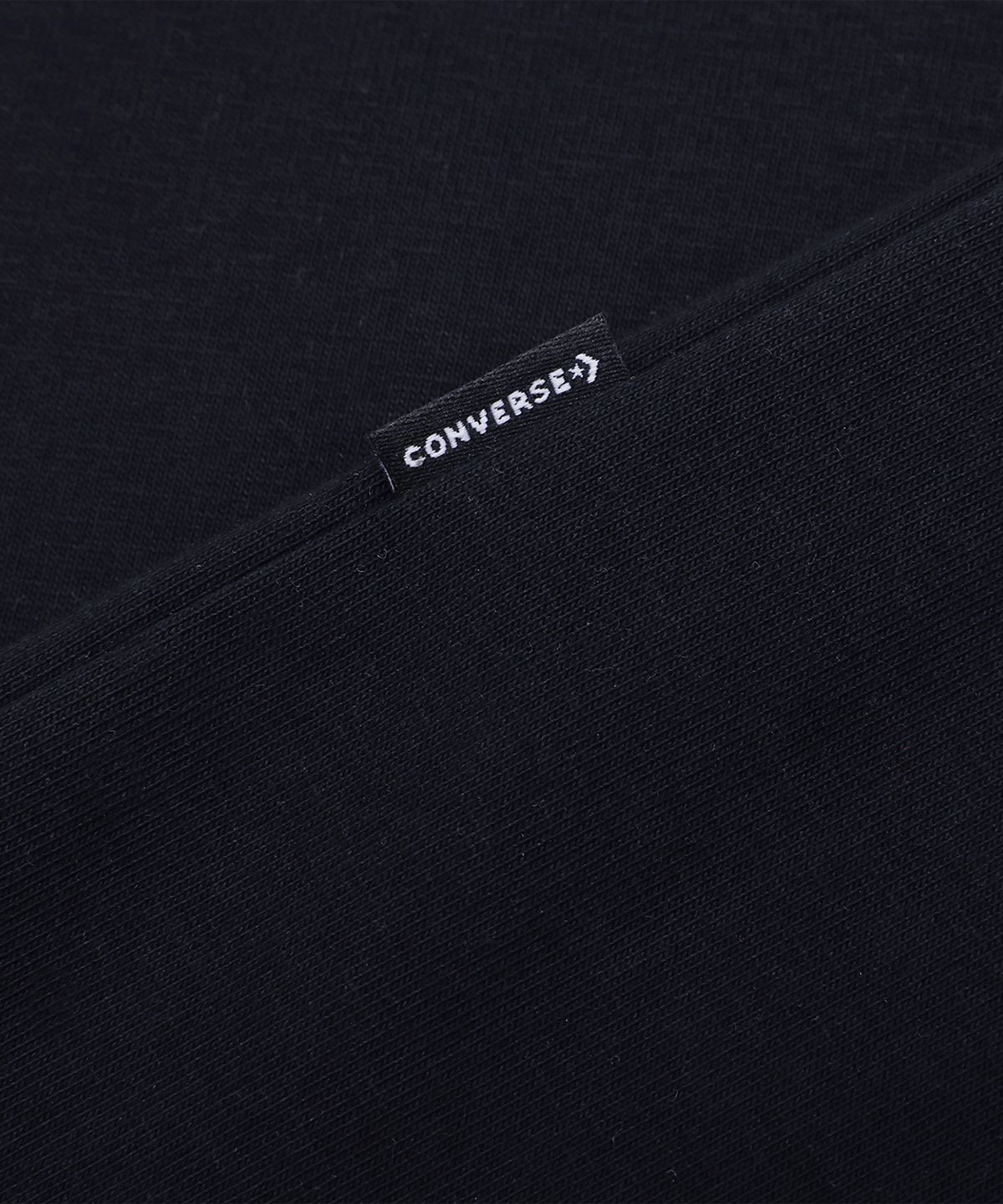 컨버스(CONVERSE) 소로나 로고 스탠다드 핏 티셔츠 블랙 UCJ782-023