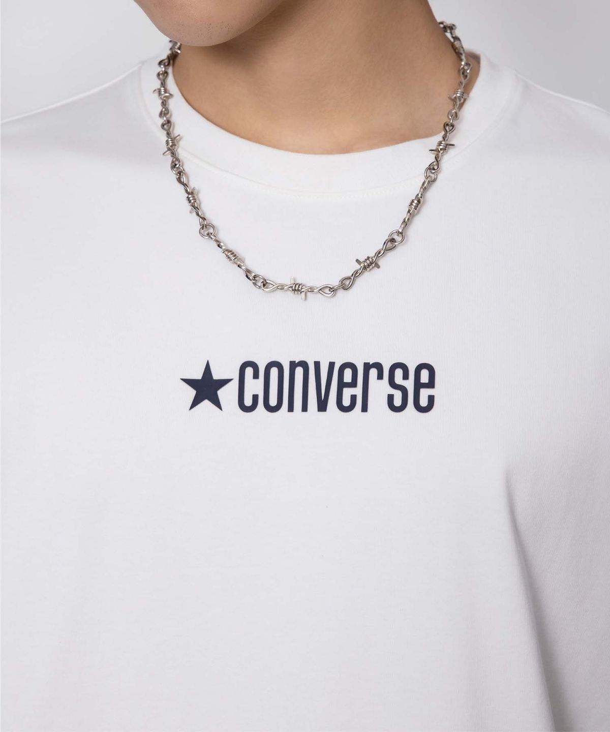 컨버스(CONVERSE) 소로나 로고 스탠다드 핏 티셔츠 빈티지 화이트 UCJ782-W70