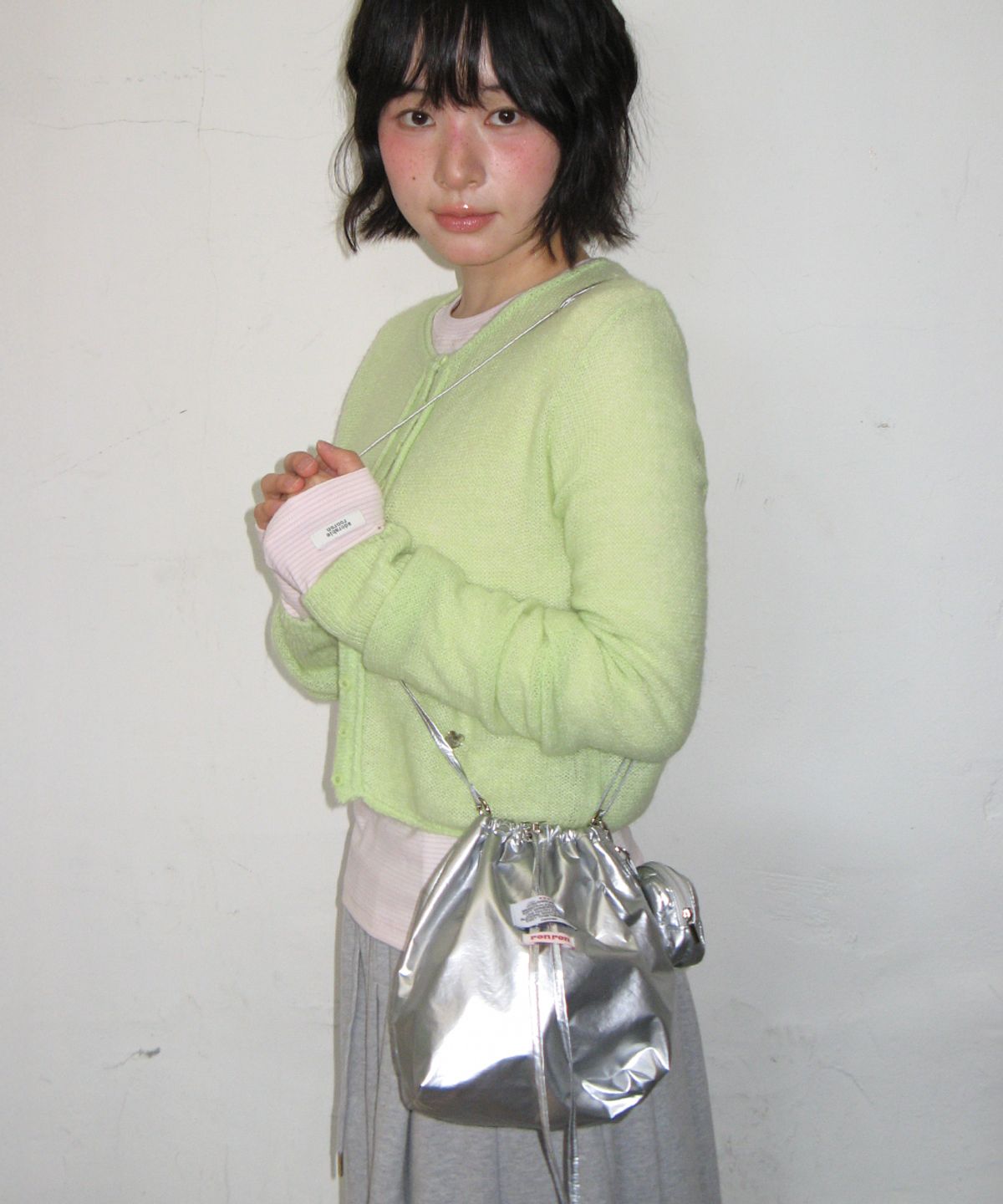 론론(RONRON) MINI BAG KEYRING SET DRAWSTRING BAG SILVER
