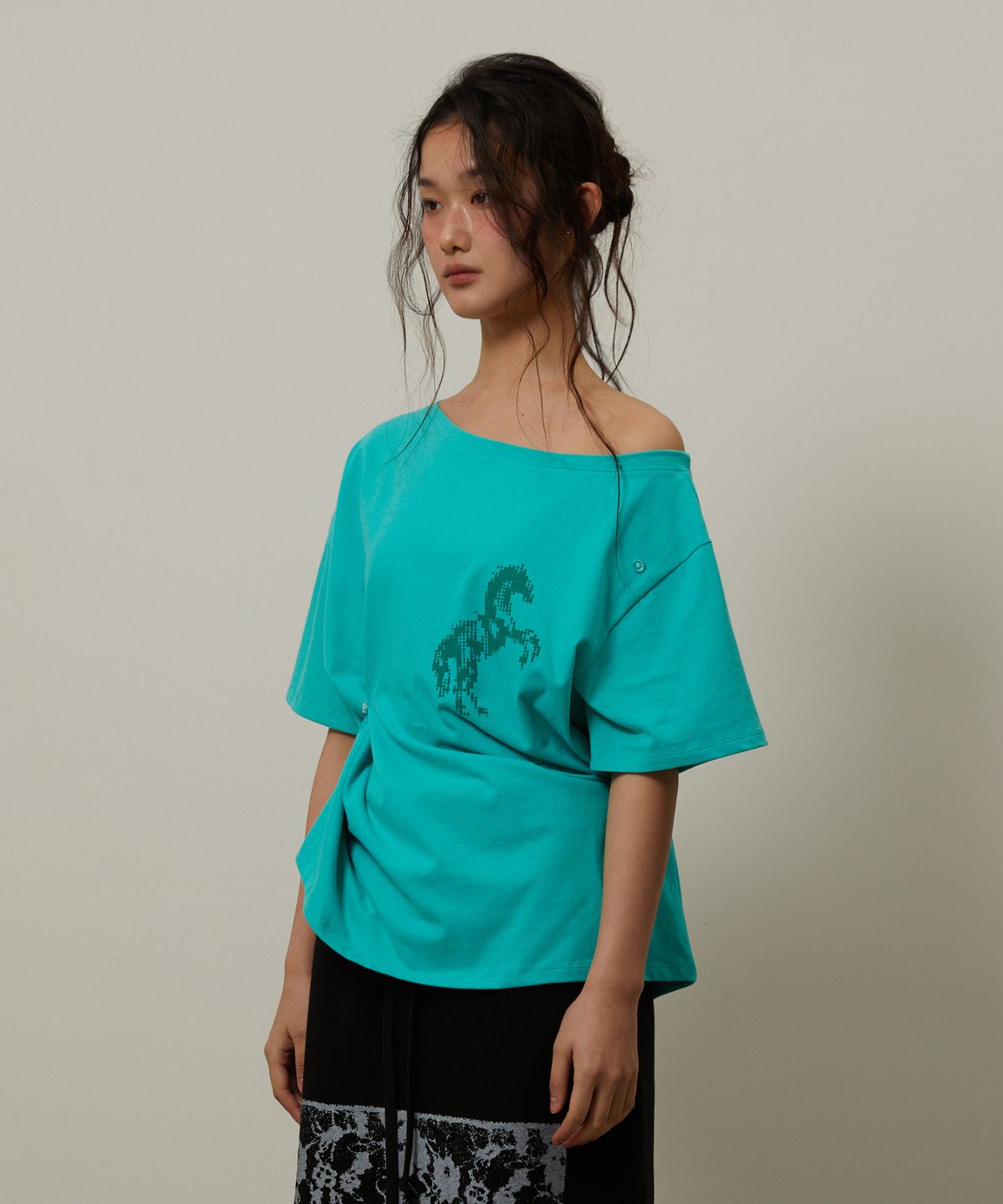 기머(GIMOR) 2Way Cut Out Tee Mint